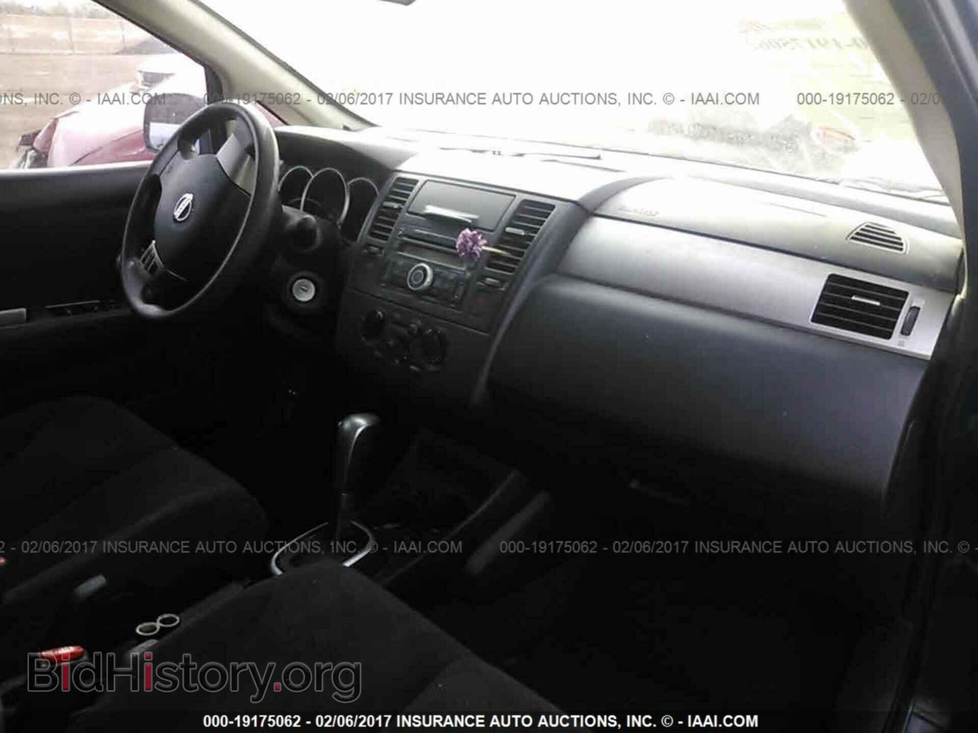 2011 Nissan Versa - VIN: 3N1BC1AP8BL360126 - Фото 5