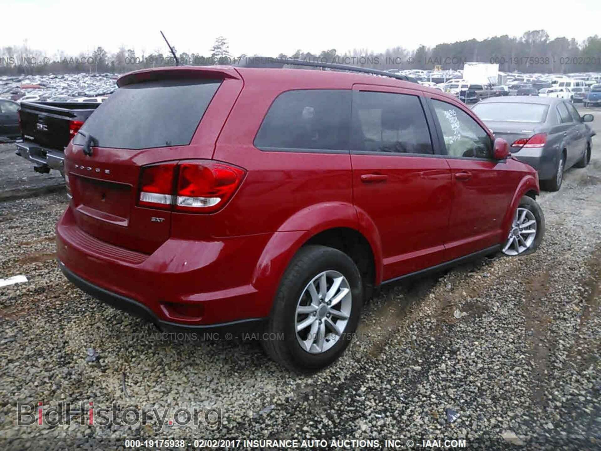 2014 Dodge Journey - VIN: 3C4PDCBB4ET180709 - Photo 4