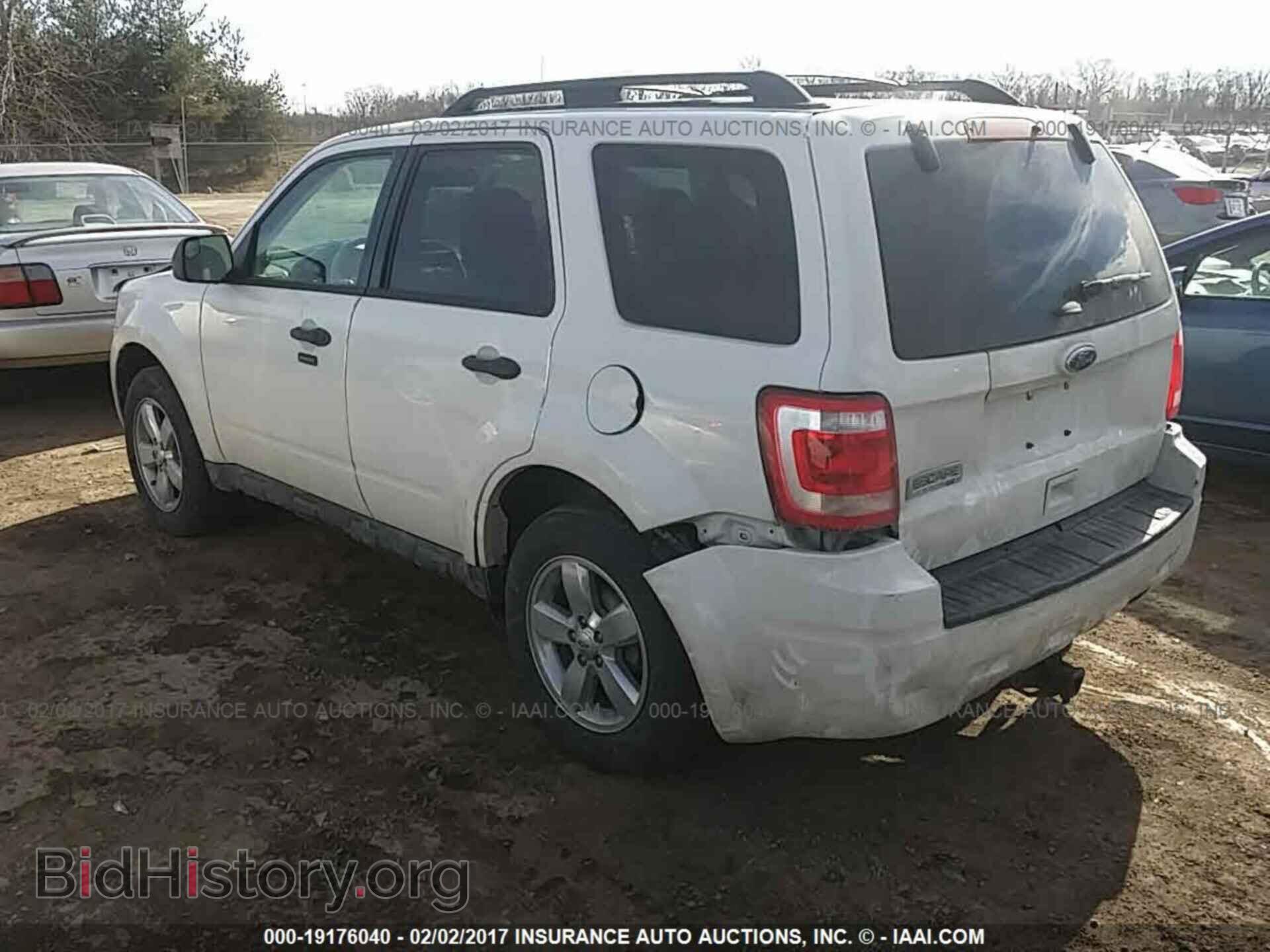 2012 Ford Escape - VIN: 1FMCU0D71CKC03928 - Photo 3