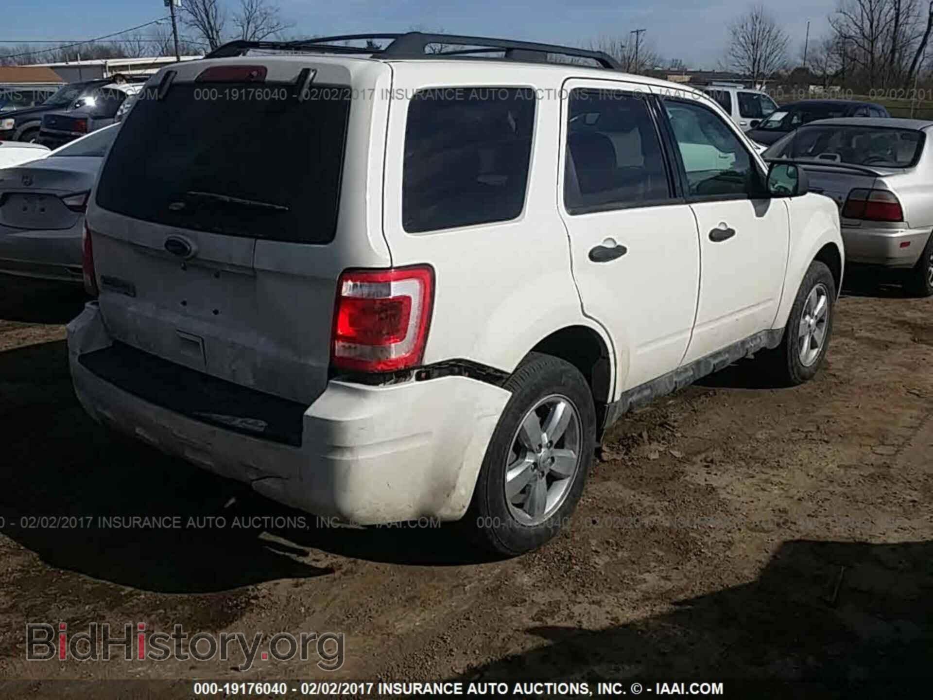 2012 Ford Escape - VIN: 1FMCU0D71CKC03928 - Photo 4