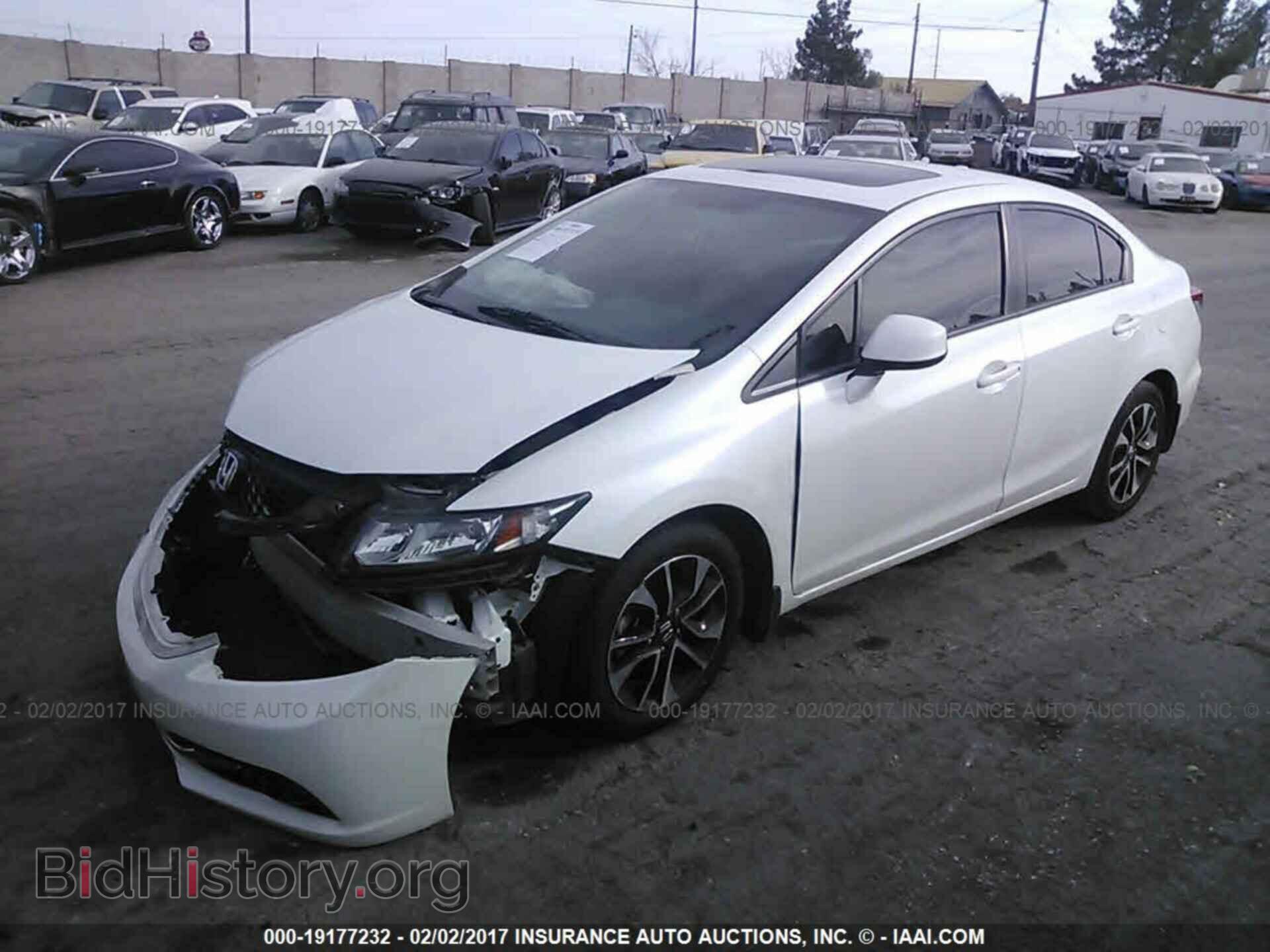 2013 Honda Civic - VIN: 19XFB2F94DE225170 - Photo 2