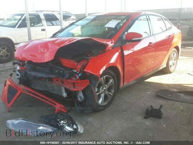 2013 Ford Focus - VIN: 1FADP3F24DL213194 - Фото 2