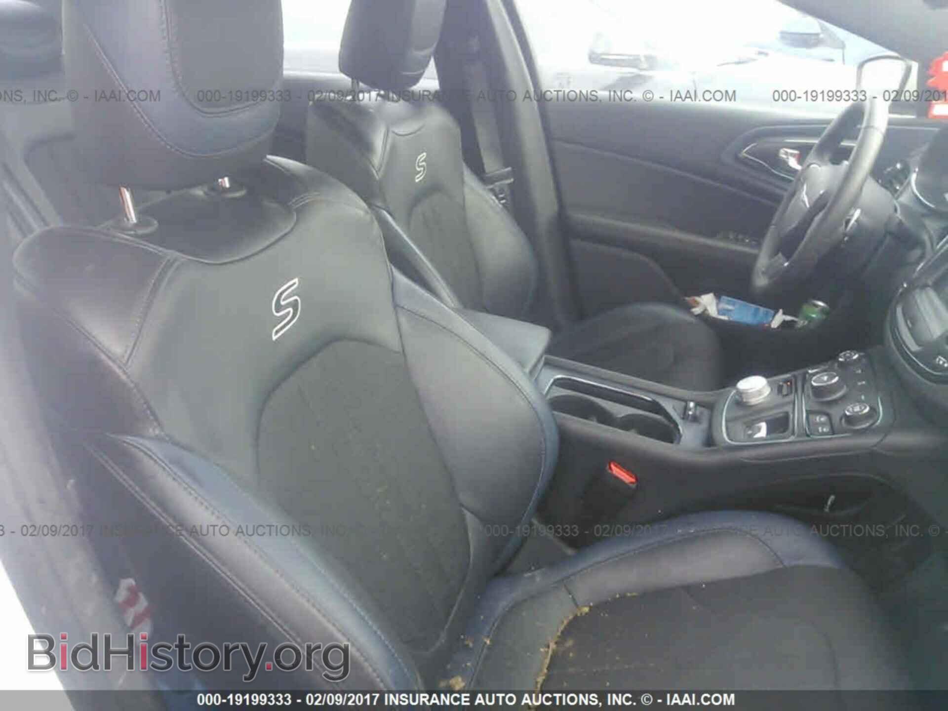 2016 Chrysler 200 - VIN: 1C3CCCBB3GN104892 - Photo 5