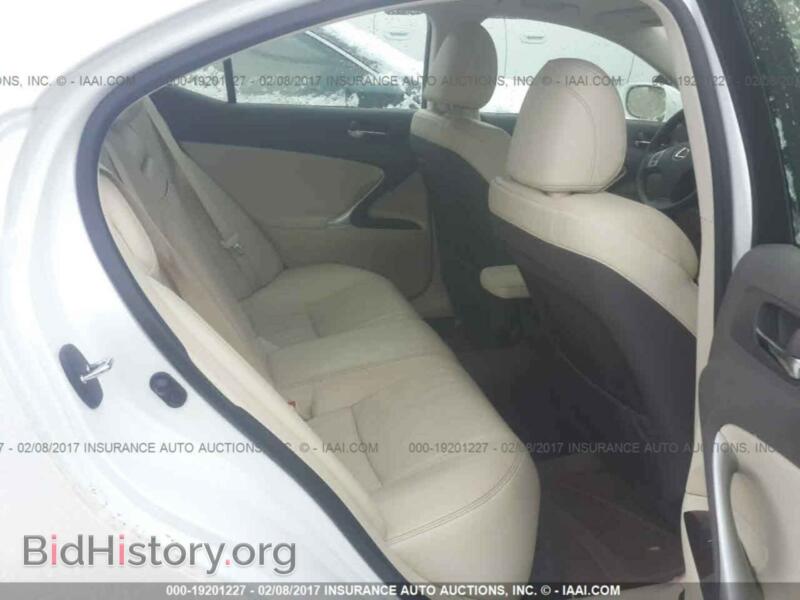 2012 Lexus IS (VIN JTHCF5C27C2035762) — photo 8 of 10