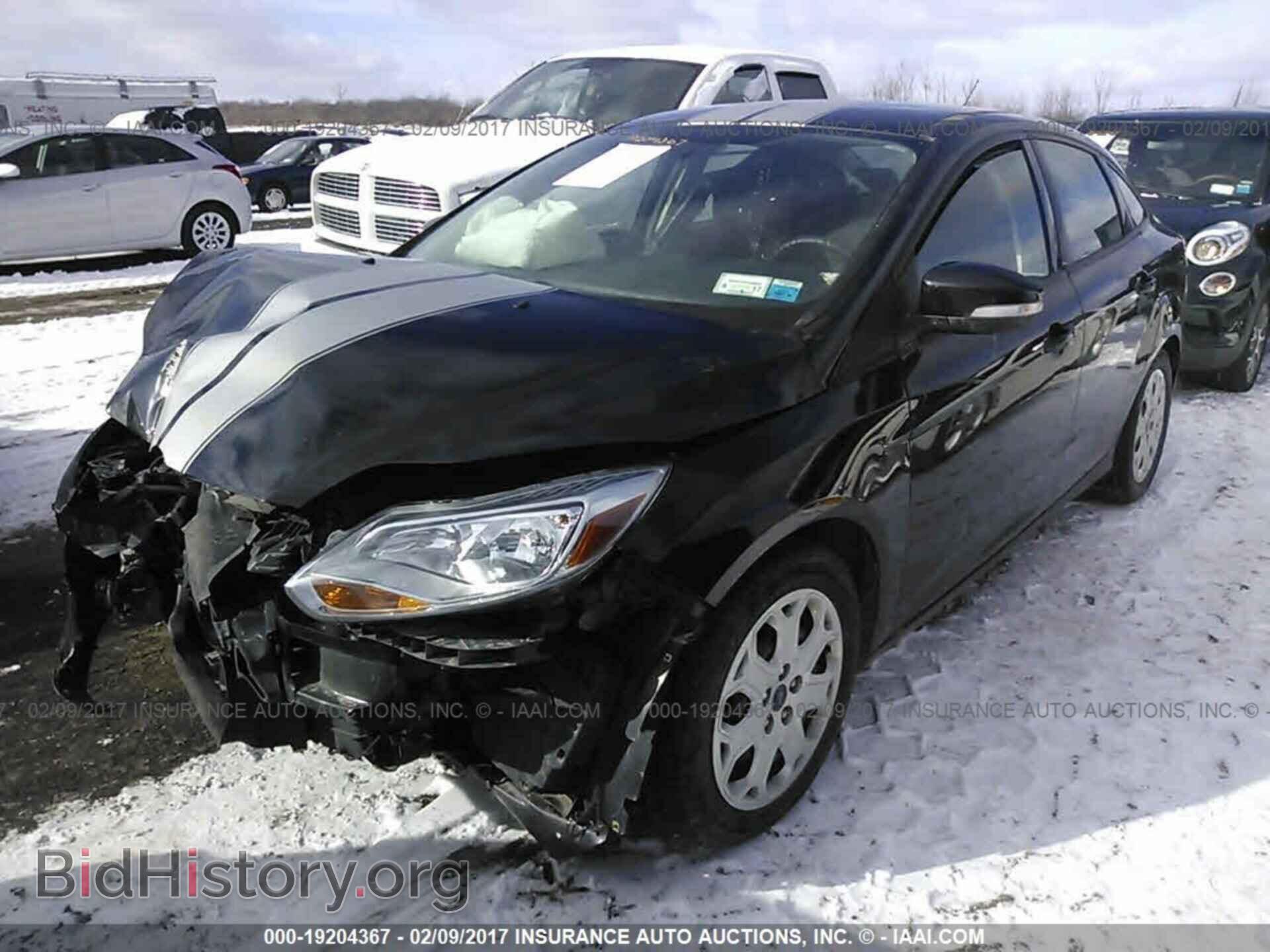 2014 Ford Focus - VIN: 1FADP3F26EL331331 - Photo 2