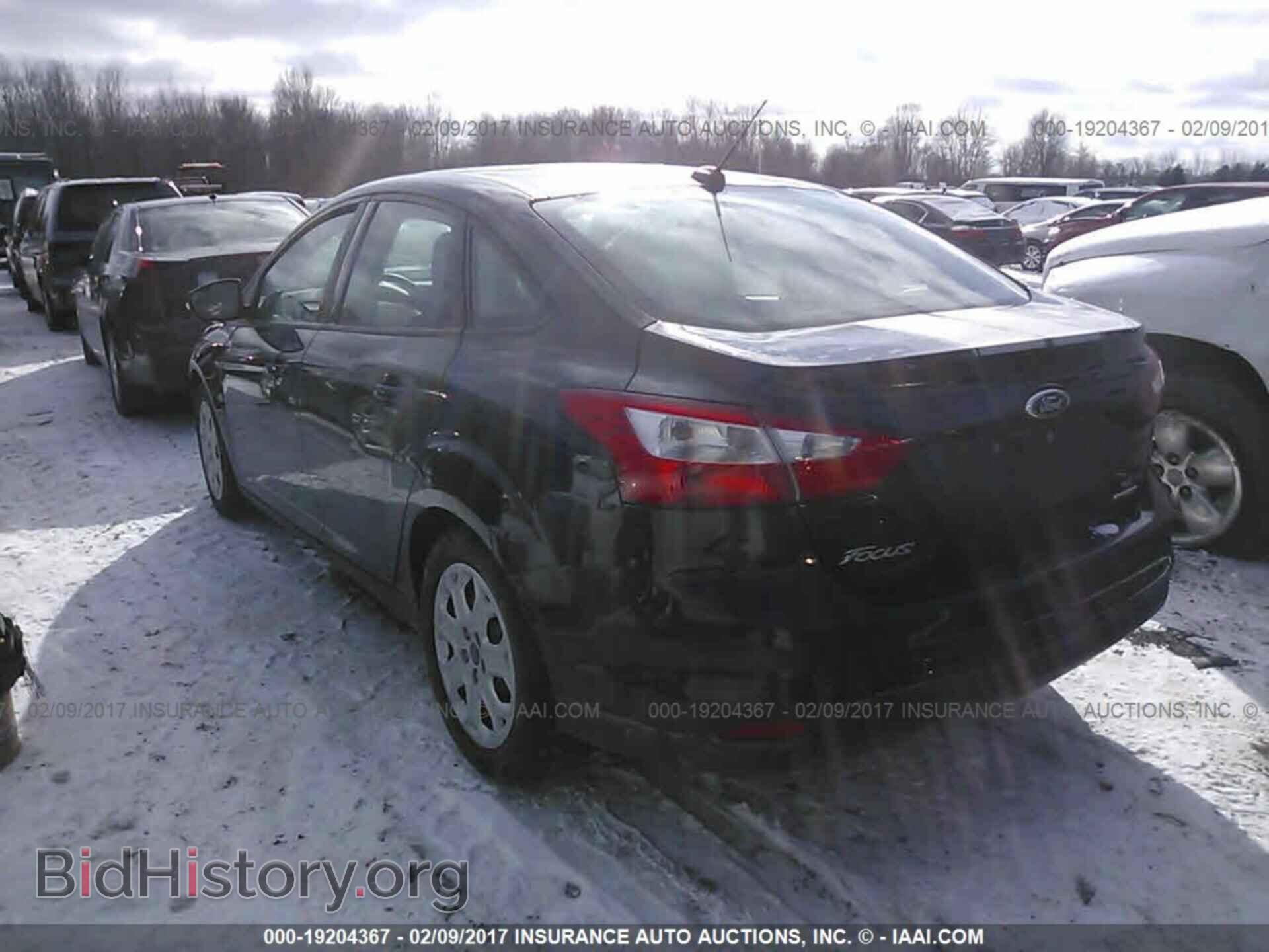 2014 Ford Focus - VIN: 1FADP3F26EL331331 - Photo 3