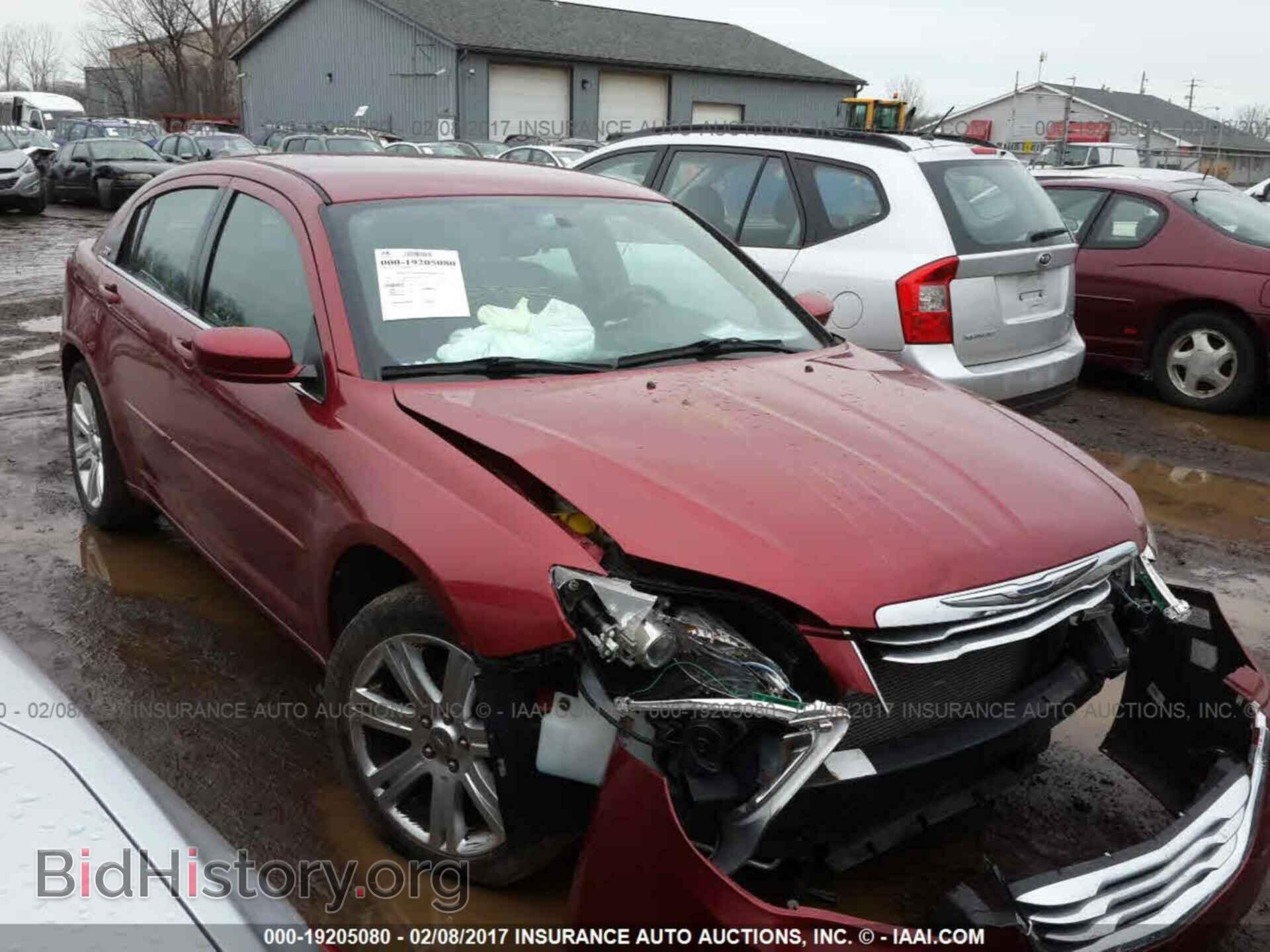Фотография 1C3CCBBB3DN732103 - Chrysler 200 2013