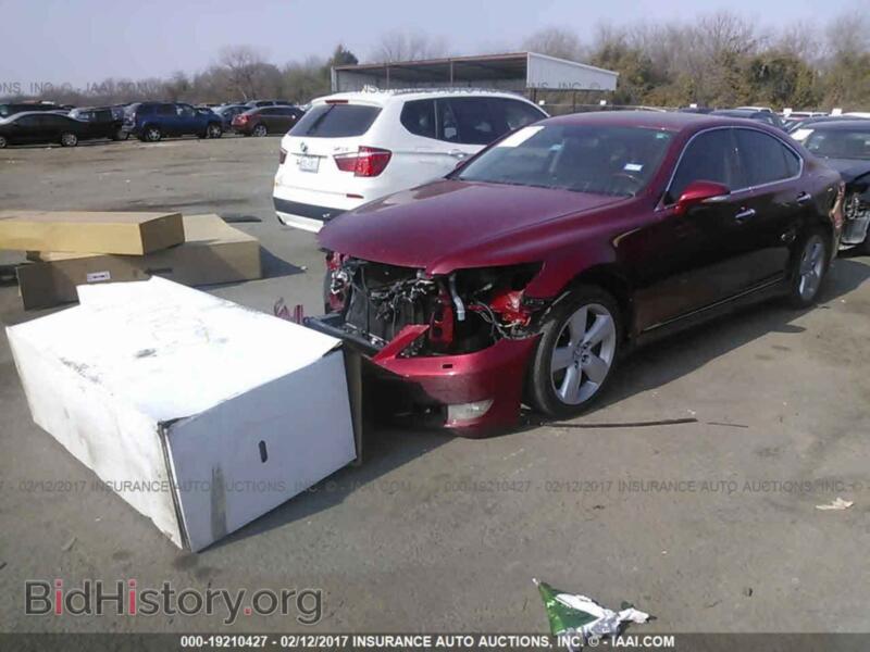 2011 Lexus LS (VIN JTHBL5EF7B5105956) — photo 2 of 10