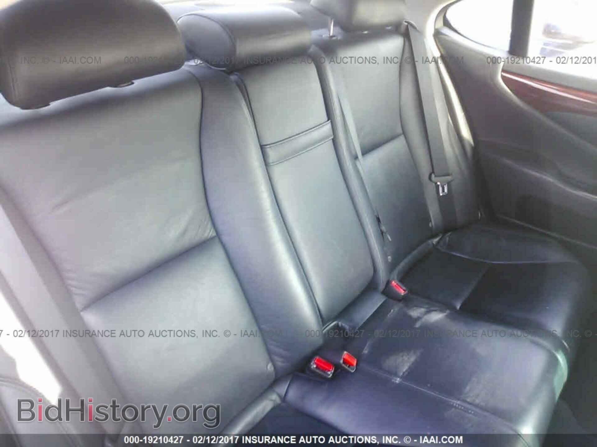 2011 Lexus Ls - VIN: JTHBL5EF7B5105956 - Photo 8