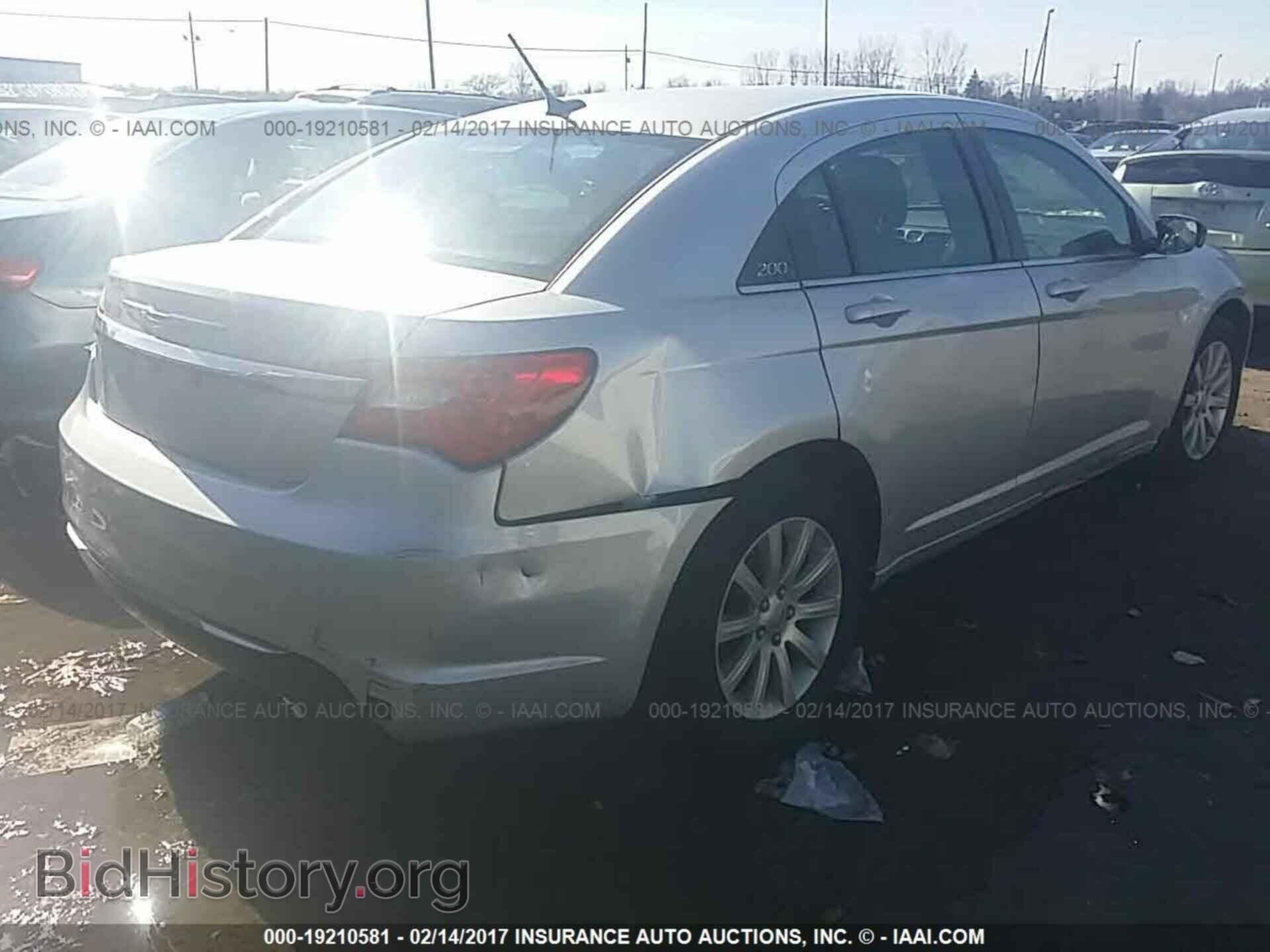 2012 Chrysler 200 - VIN: 1C3CCBBB0CN129947 - Фото 4