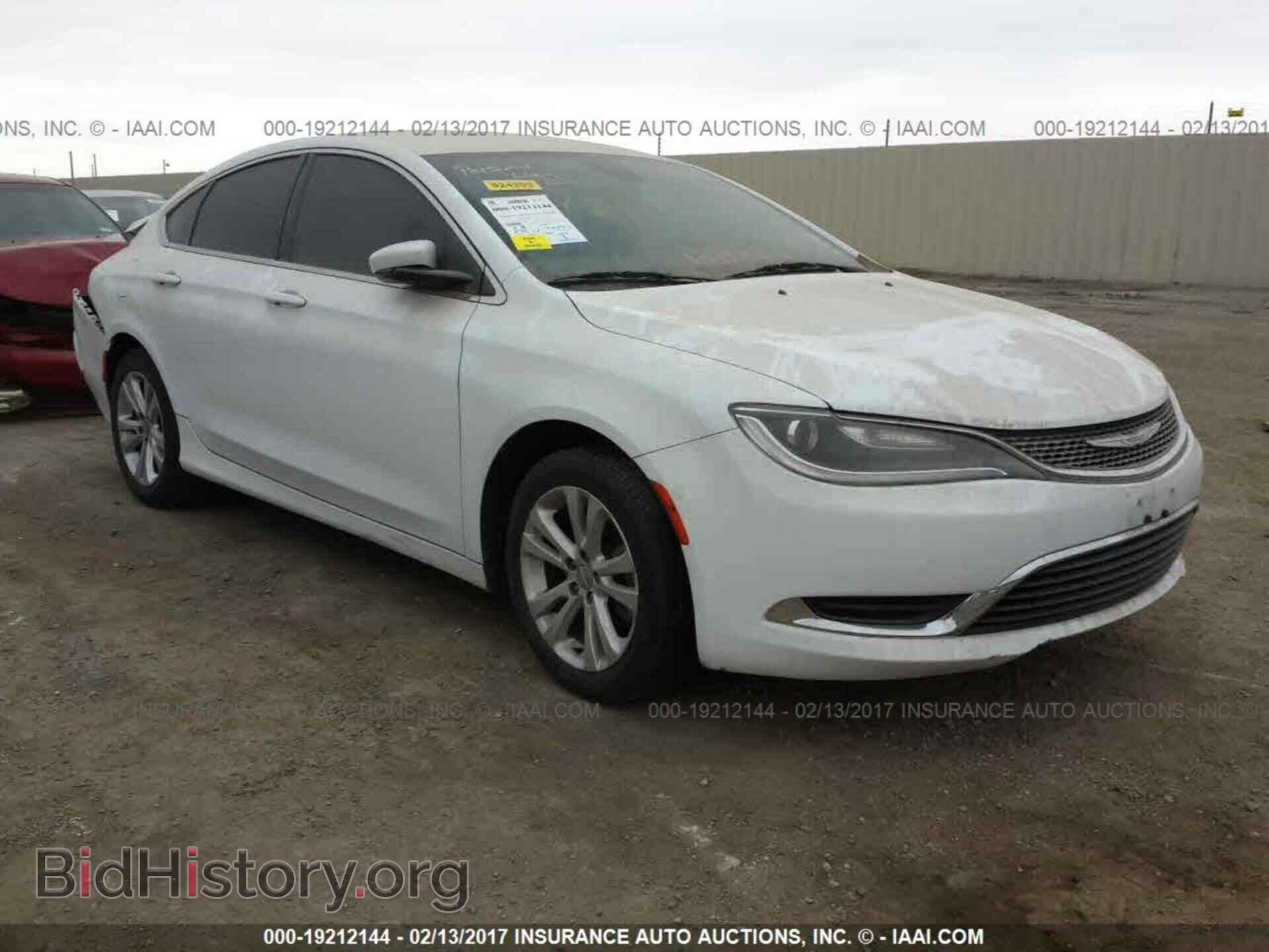 Photo 1C3CCCAB5FN597782 - Chrysler 200 2015