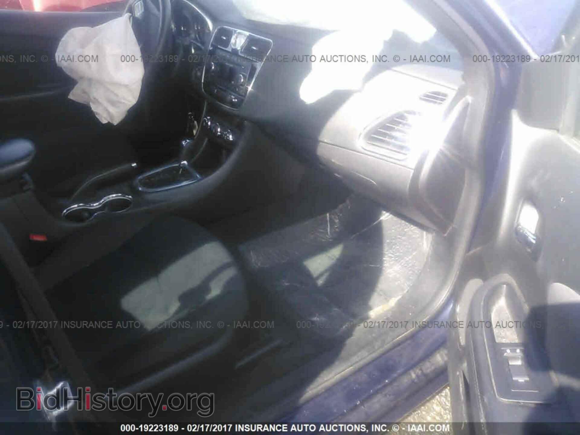 2013 Chrysler 200 - VIN: 1C3CCBAB3DN733737 - Photo 5