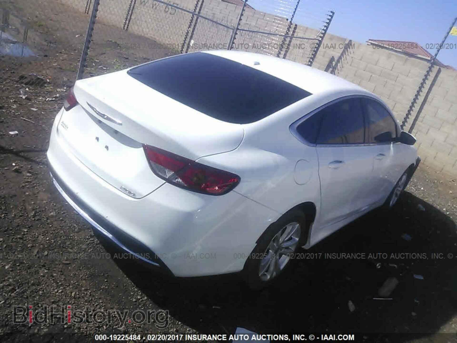 2016 Chrysler 200 - VIN: 1C3CCCAB8GN108566 - Фото 4