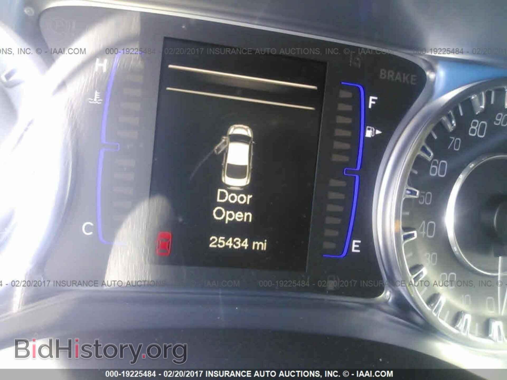 2016 Chrysler 200 - VIN: 1C3CCCAB8GN108566 - Фото 7