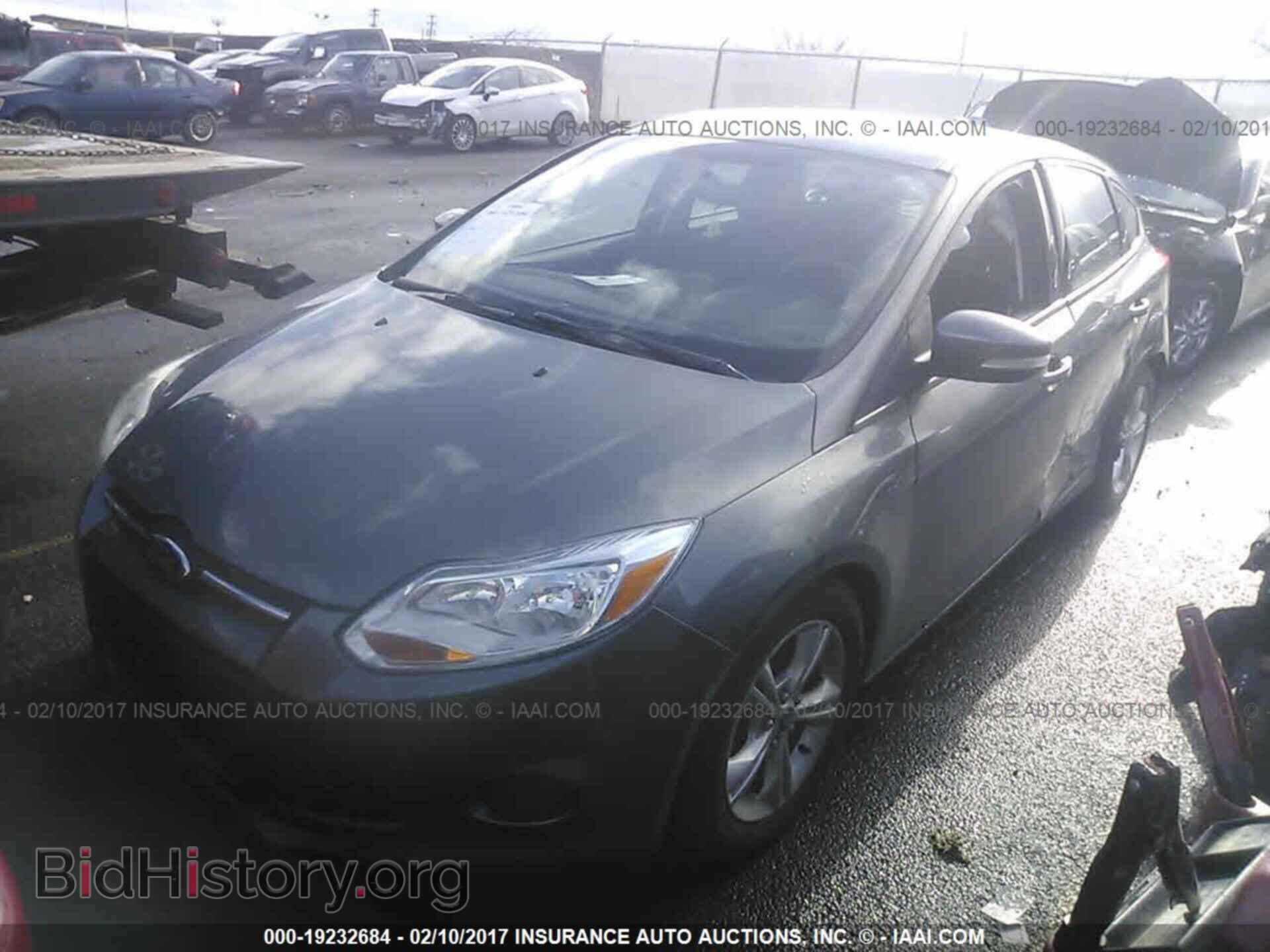 2014 Ford Focus - VIN: 1FADP3K28EL156957 - Photo 2
