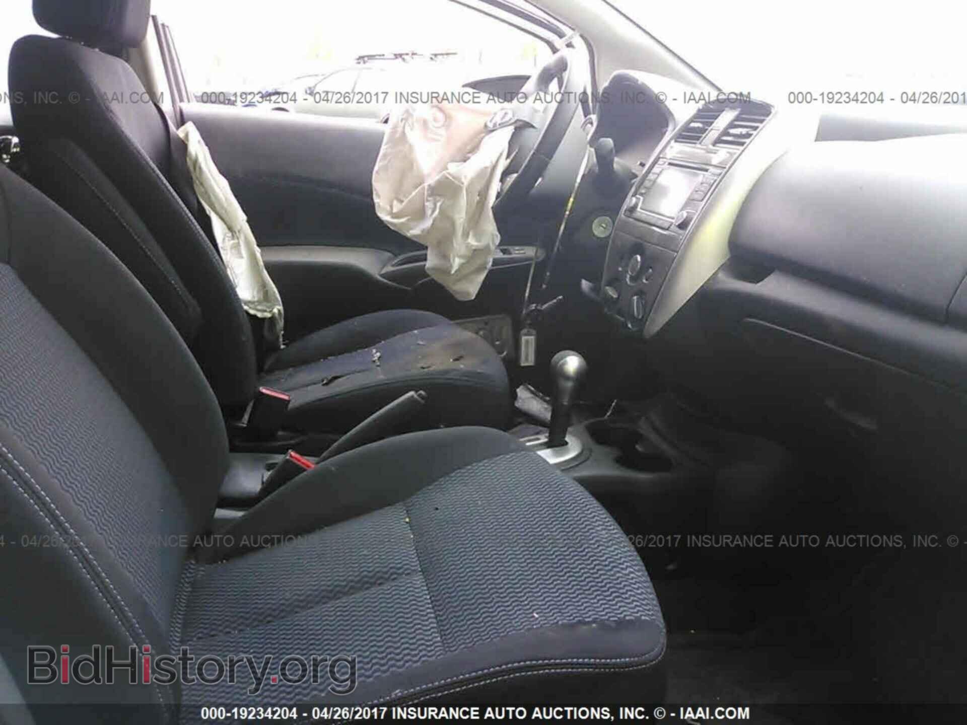 2016 Nissan Versa note - VIN: 3N1CE2CP0GL361375 - Photo 5