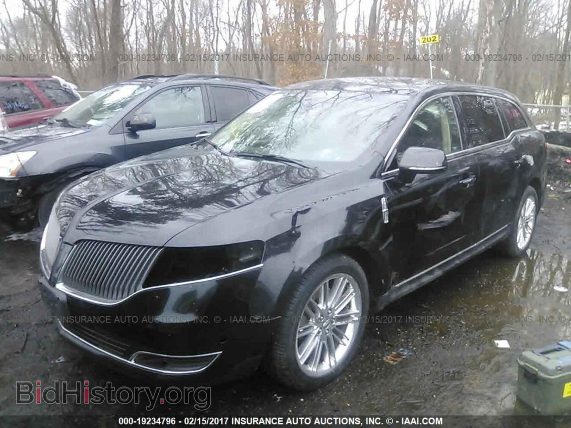 2013 Lincoln Mkt - VIN: 2LMHJ5AT6DBL50100 - Фото 2