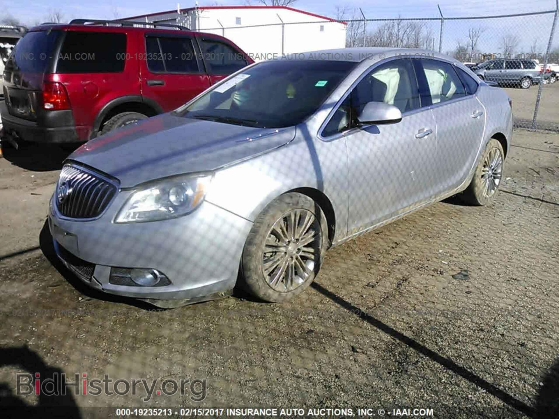 2012 Buick Verano - VIN: 1G4PS5SK9C4205779 - Фото 2