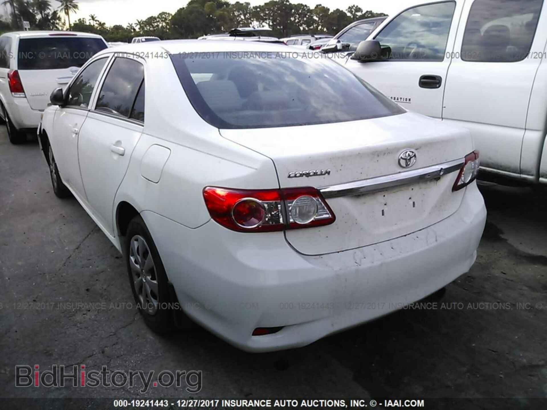 2011 Toyota Corolla - VIN: 2T1BU4EE5BC620604 - Фото 3