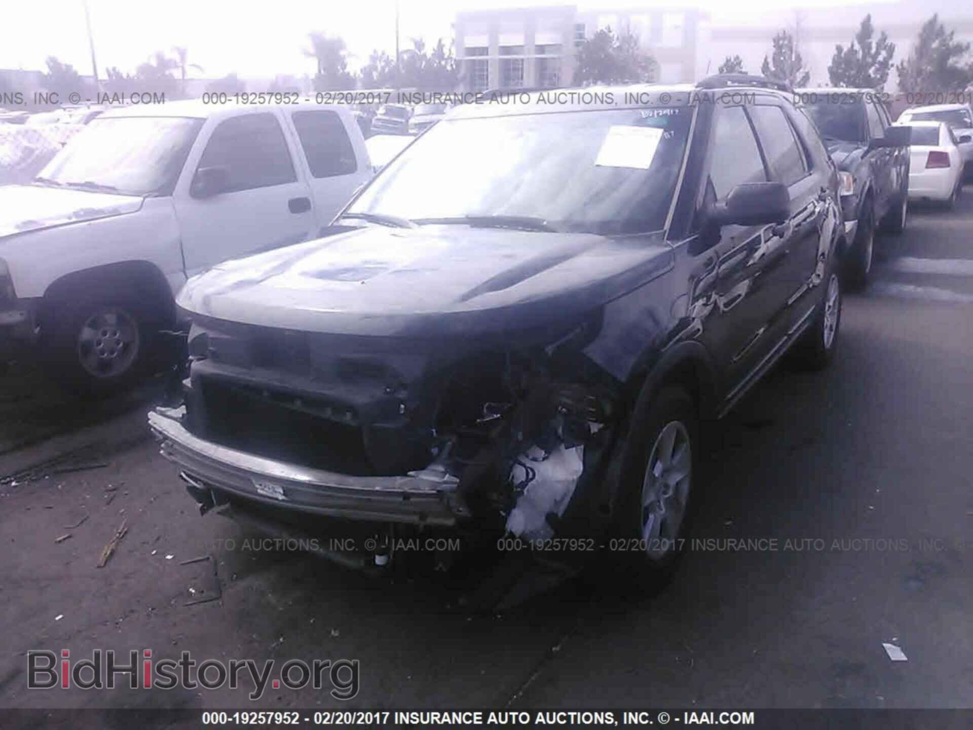 2014 Ford Explorer - VIN: 1FM5K7B87EGC48106 - Photo 2