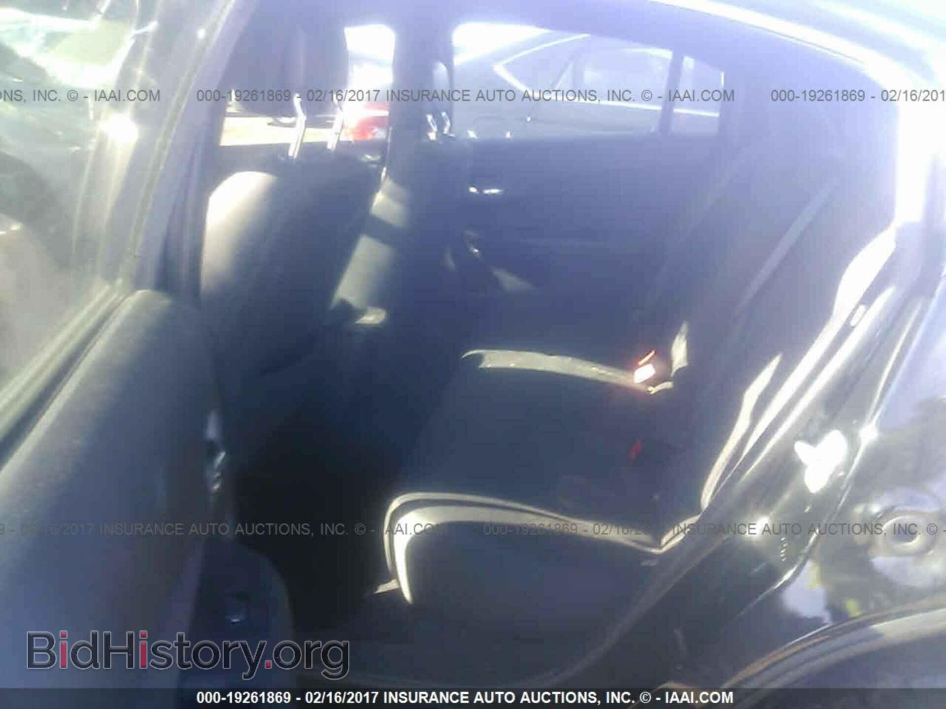 2011 Chrysler 200 - VIN: 1C3BC4FB2BN617748 - Photo 8