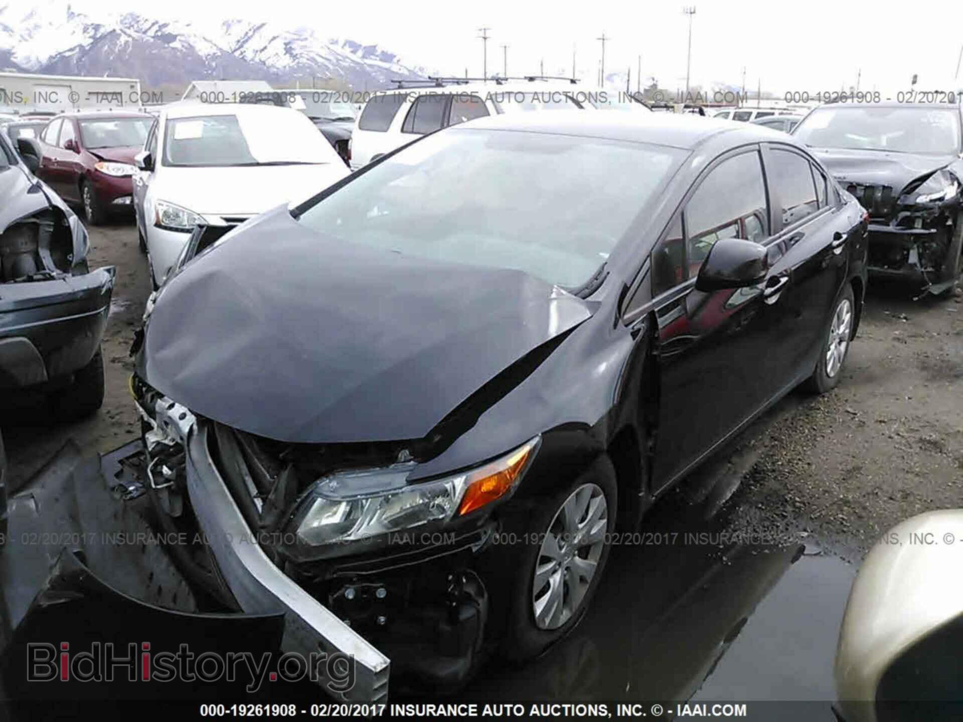 2012 Honda Civic - VIN: 19XFB2F59CE322232 - Photo 2