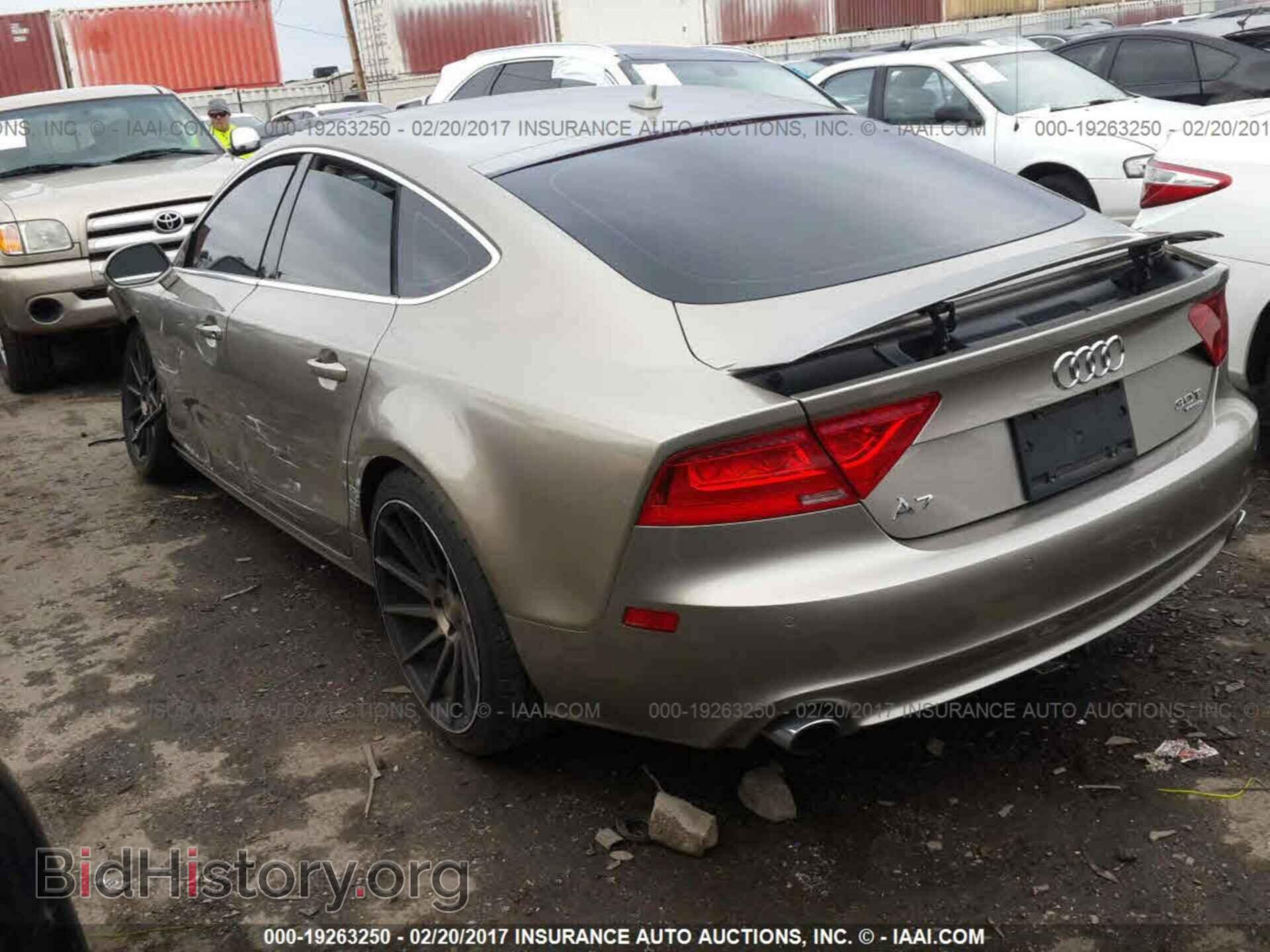 2012 Audi A7 - VIN: WAUYGAFC4CN091803 - Photo 3