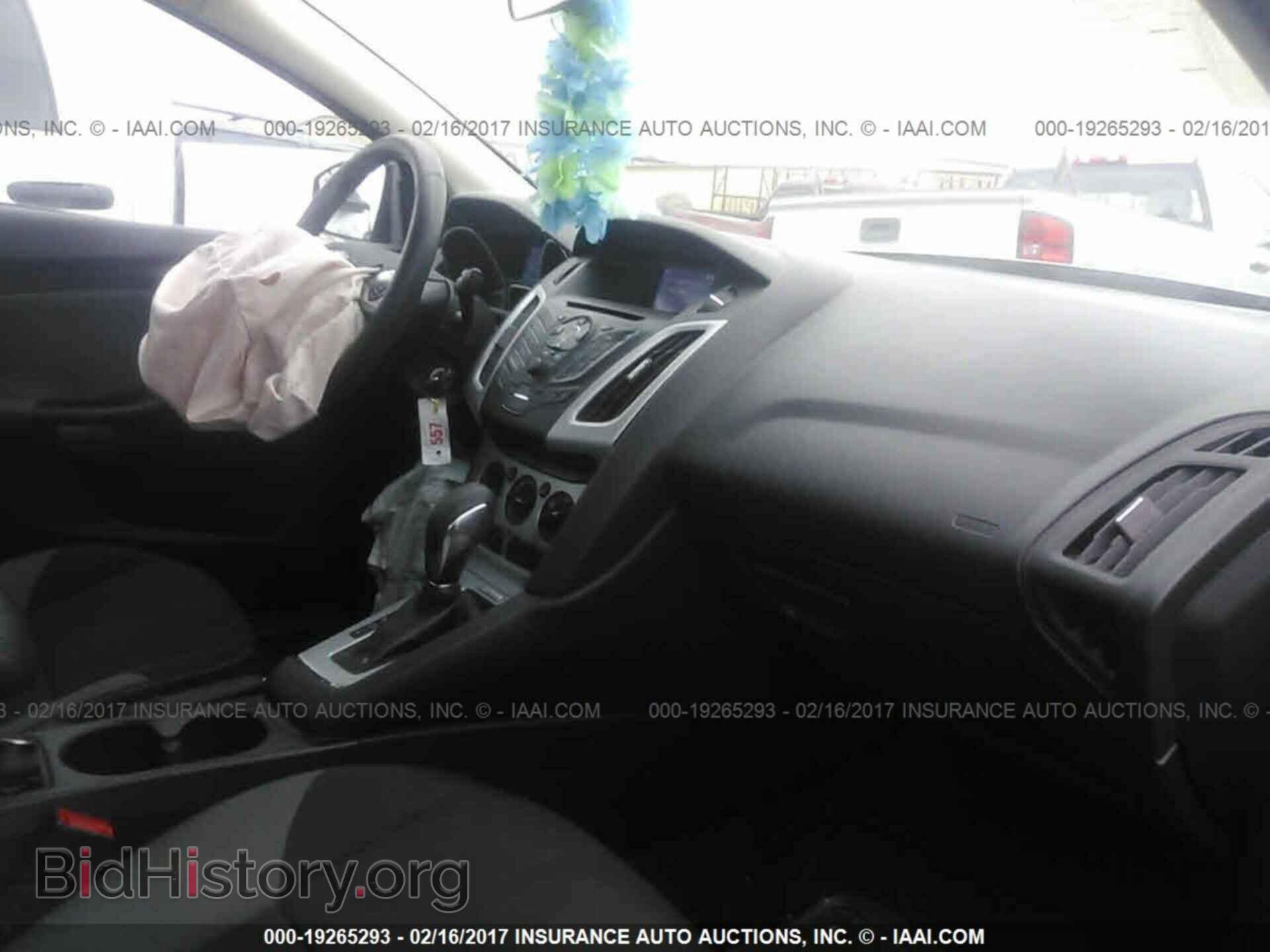 2014 Ford Focus - VIN: 1FADP3F21EL329986 - Фото 5