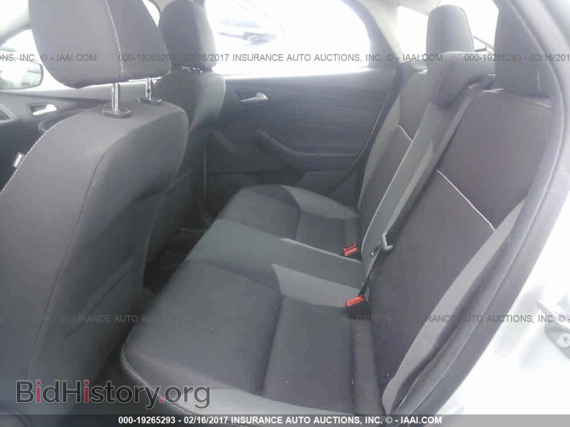 2014 Ford Focus - VIN: 1FADP3F21EL329986 - Фото 8