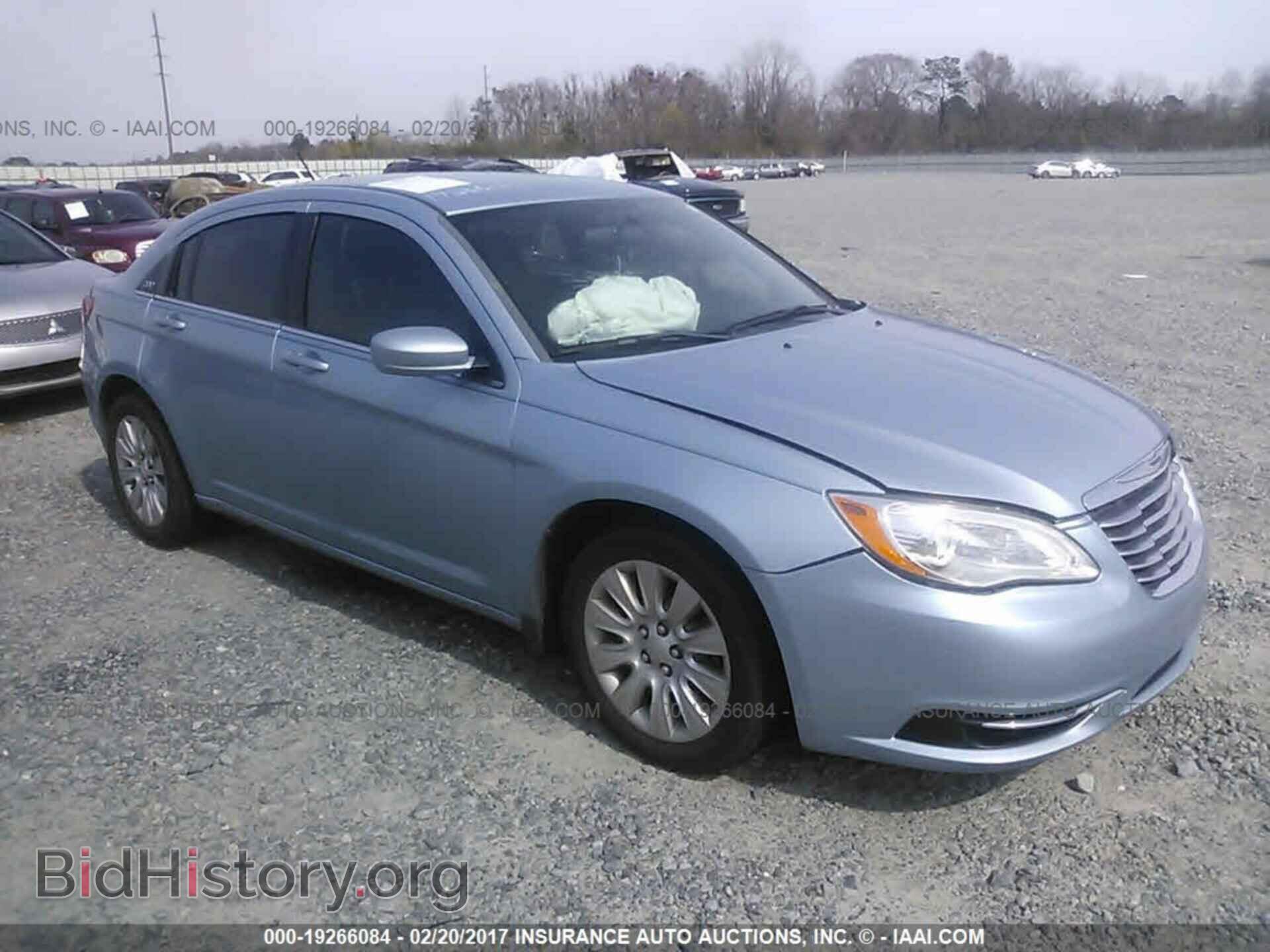 Photo 1C3CCBAB4DN597005 - Chrysler 200 2013