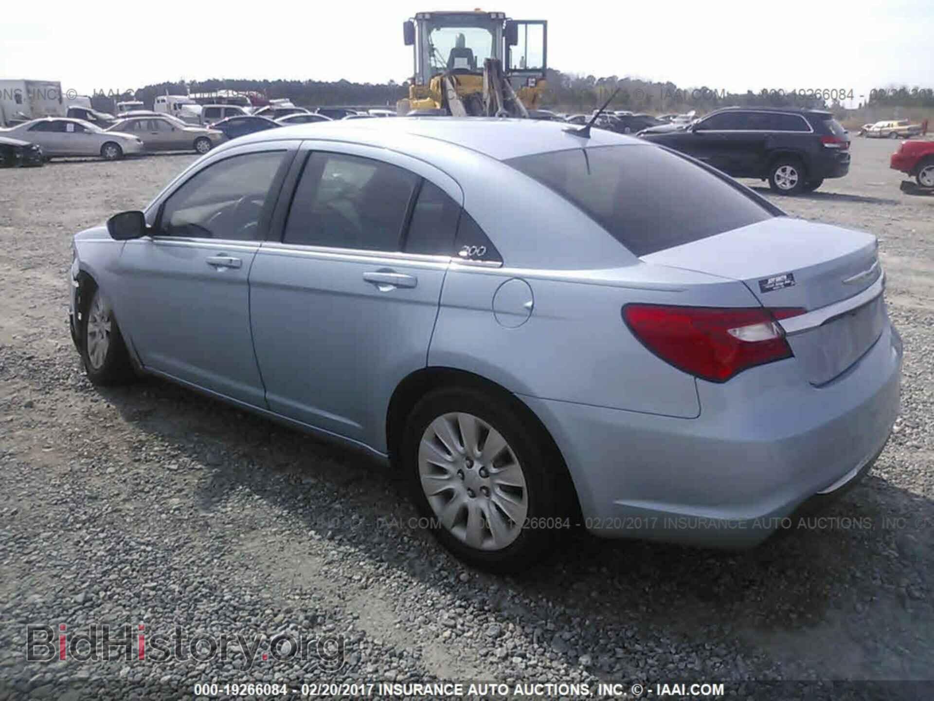 2013 Chrysler 200 - VIN: 1C3CCBAB4DN597005 - Photo 3