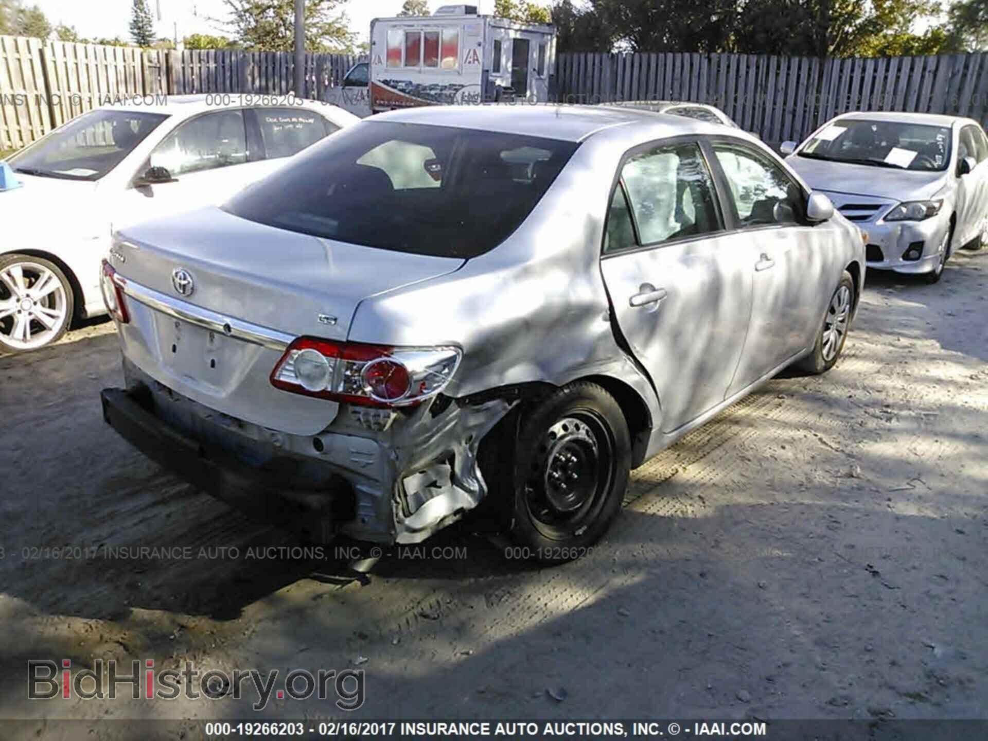 2013 Toyota Corolla - VIN: 2T1BU4EEXDC973696 - Photo 4