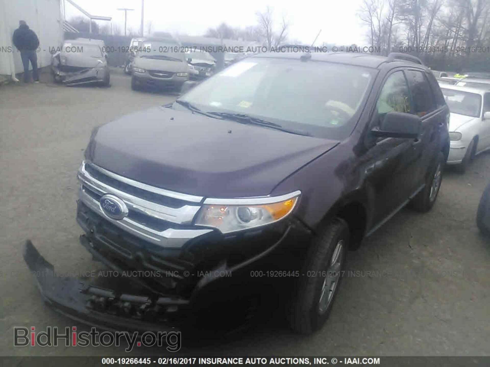 2011 Ford Edge - VIN: 2FMDK3GC5BBA12090 - Photo 2