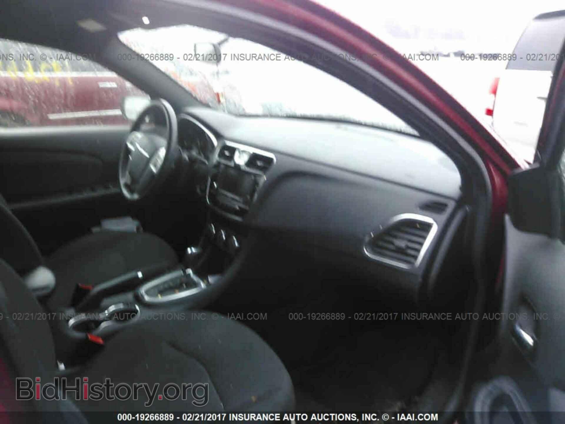 2012 Chrysler 200 - VIN: 1C3CCBBBXCN175866 - Photo 5