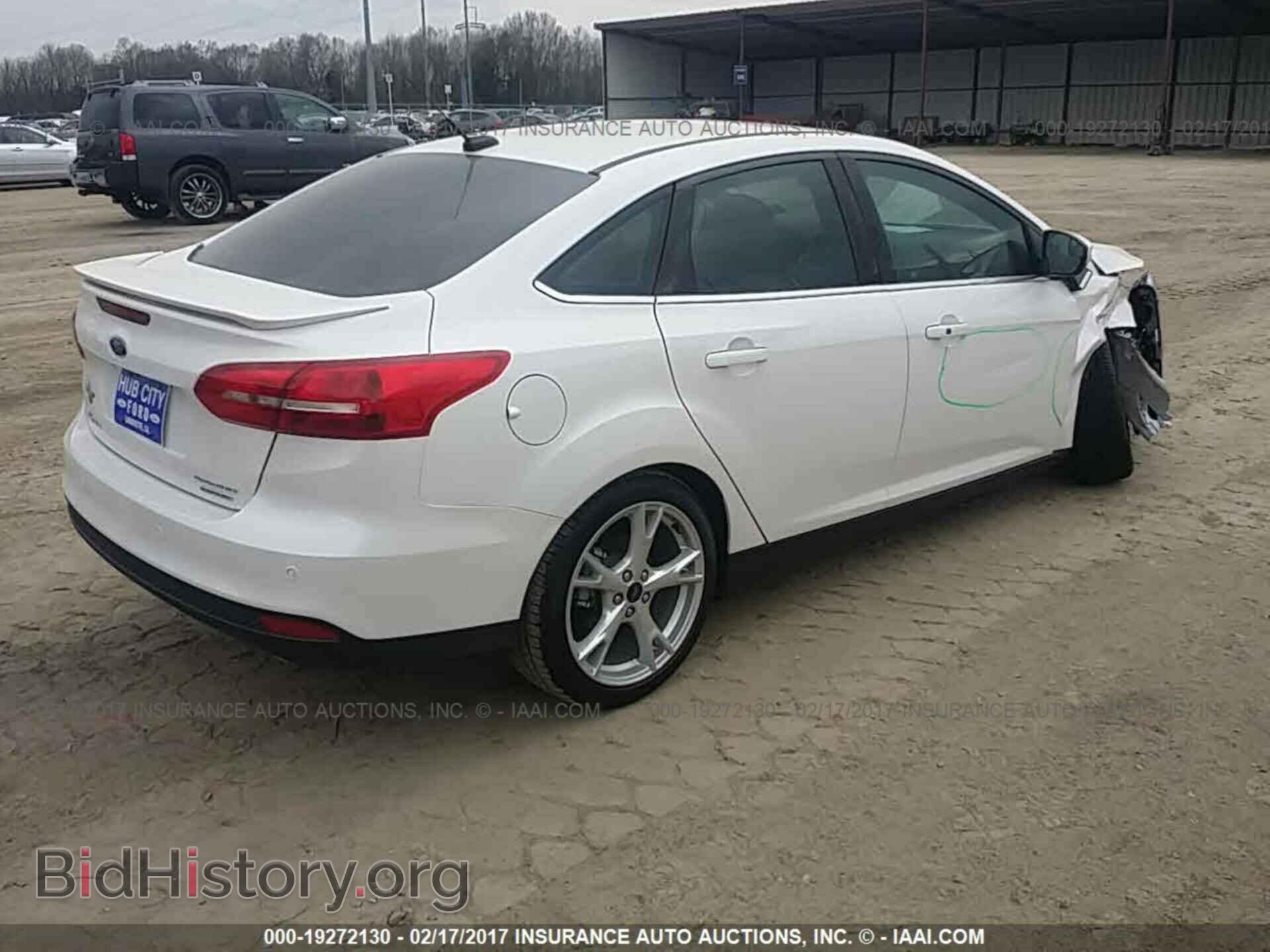 2016 Ford Focus - VIN: 1FADP3J20GL402131 - Фото 4