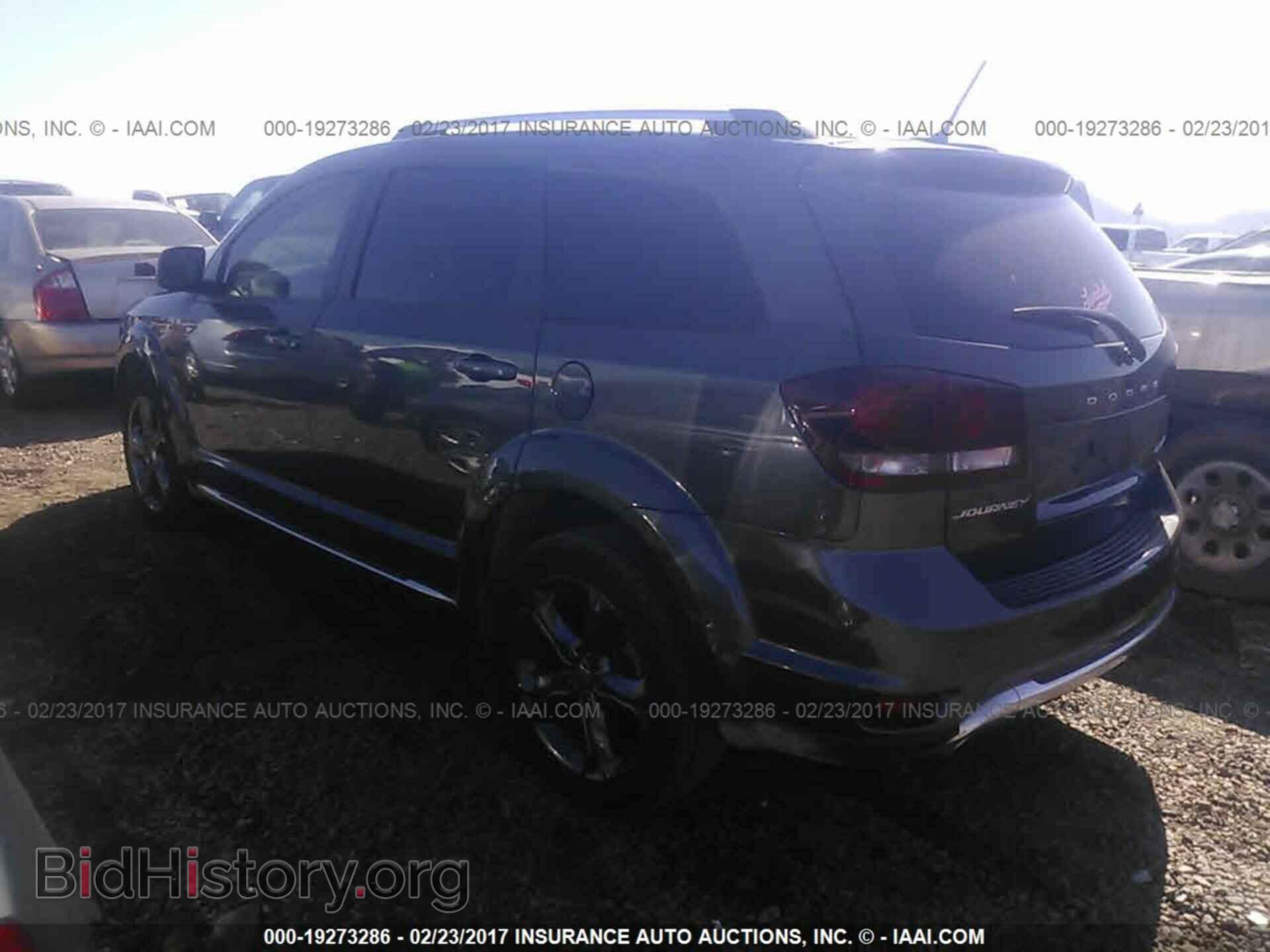 2015 Dodge Journey - VIN: 3C4PDCGG9FT525982 - Photo 3