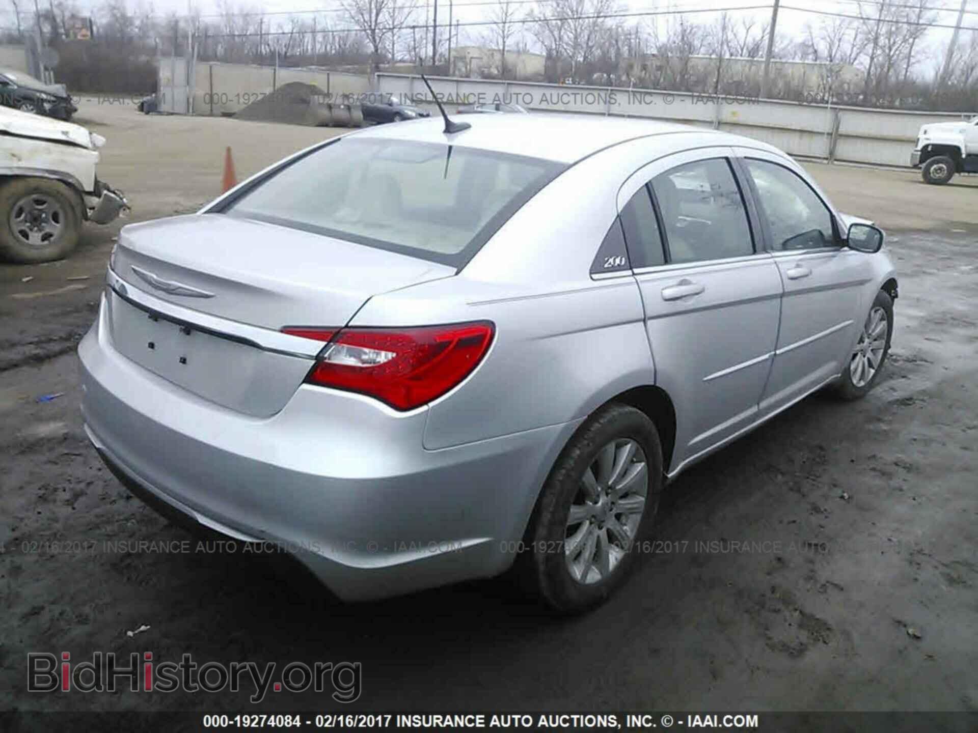 2012 Chrysler 200 - VIN: 1C3CCBBB5CN191697 - Фото 4