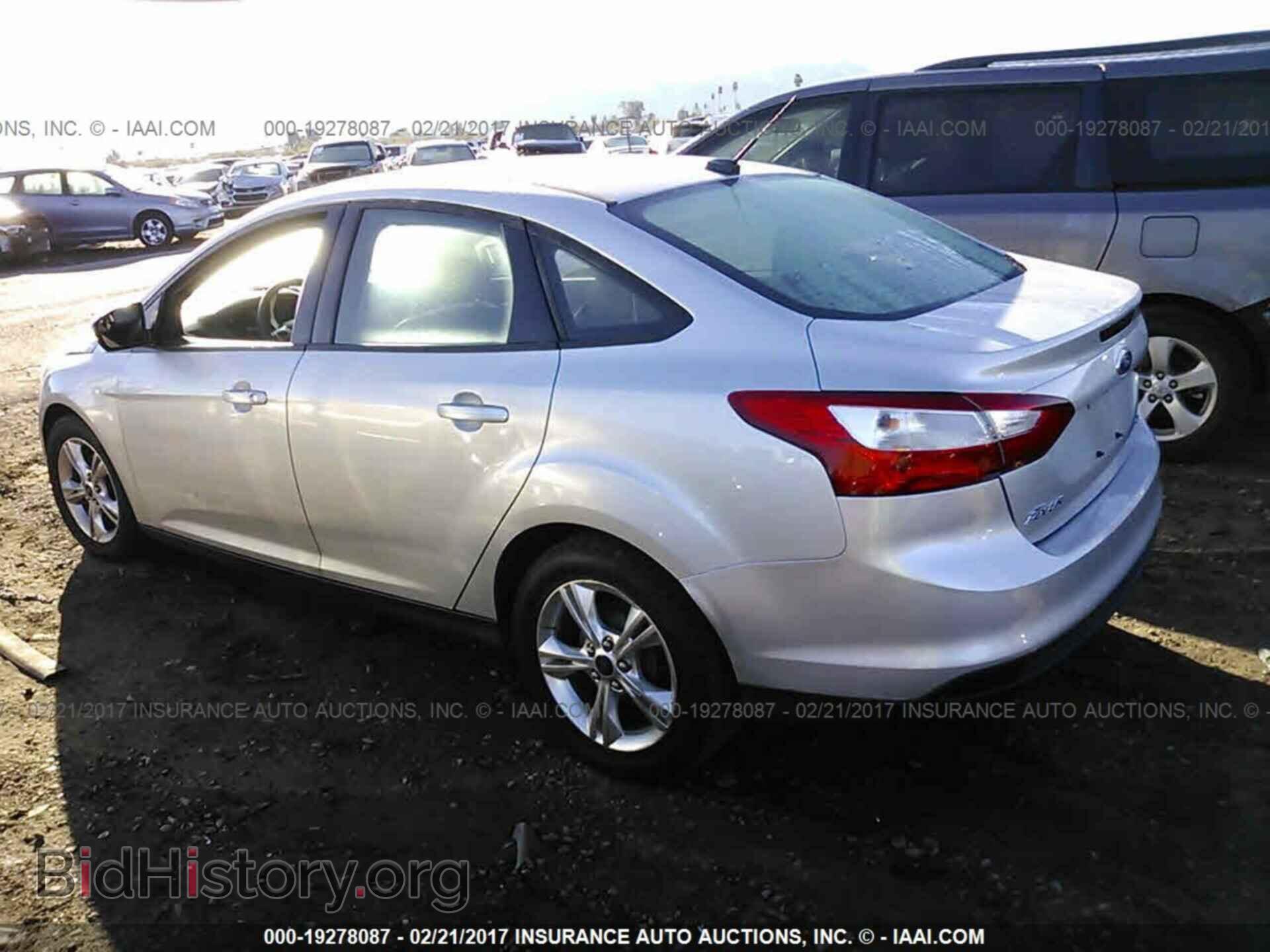 2013 Ford Focus - VIN: 1FADP3F20DL338015 - Фото 3