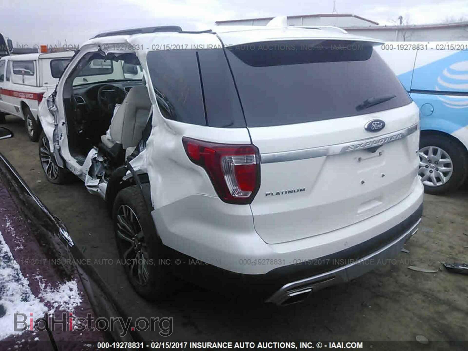 2016 Ford Explorer - VIN: 1FM5K8HT2GGB71259 - Photo 3