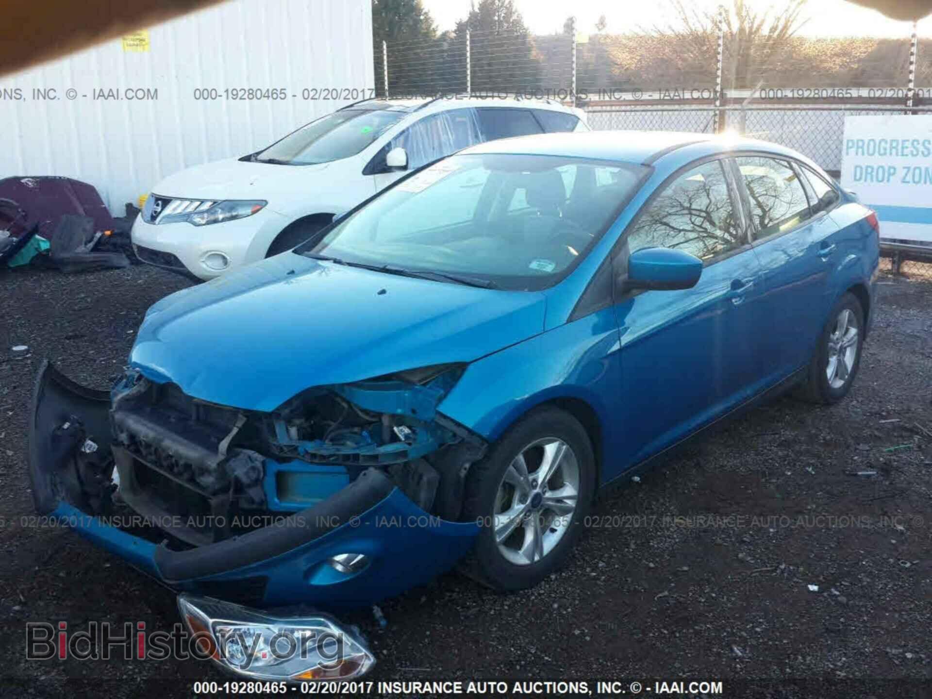 2012 Ford Focus - VIN: 1FAHP3F20CL119832 - Фото 2
