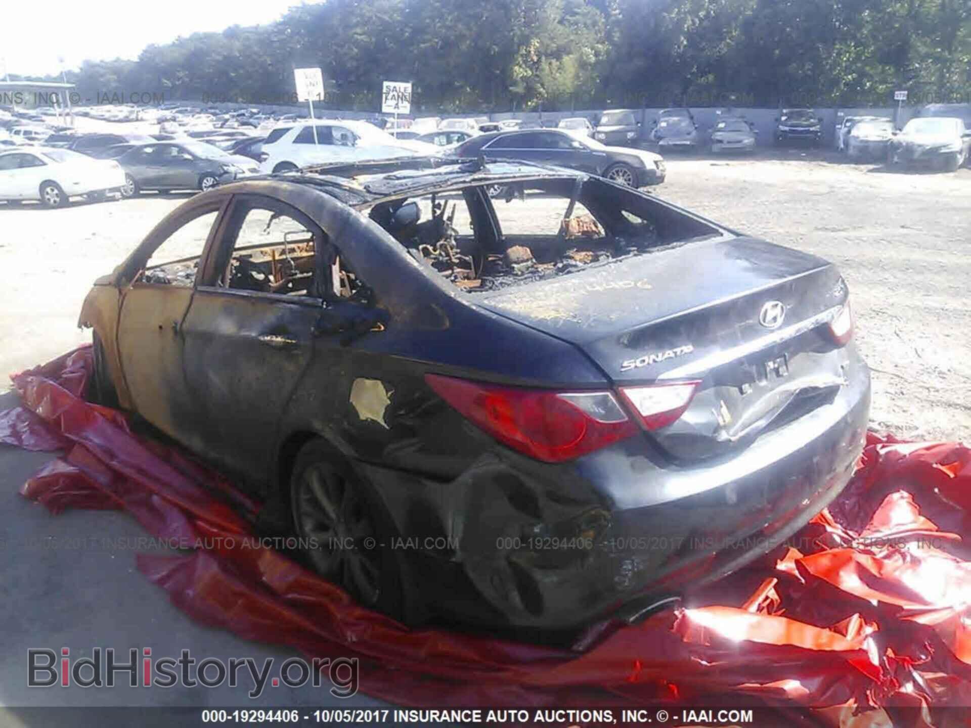 2012 Hyundai Sonata - VIN: 5NPEC4AB1CH404579 - Фото 3