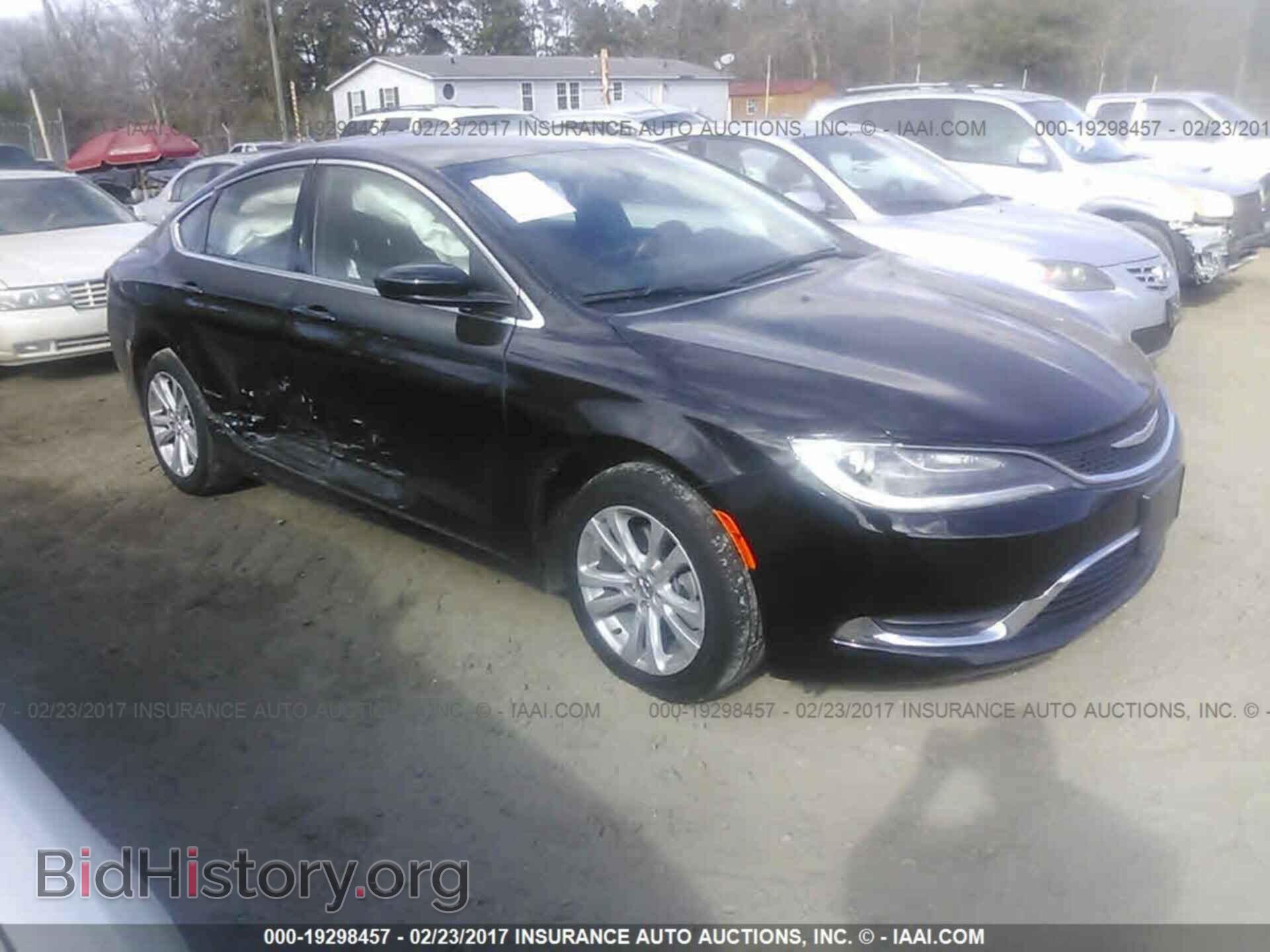 Photo 1C3CCCAB3FN591558 - Chrysler 200 2015