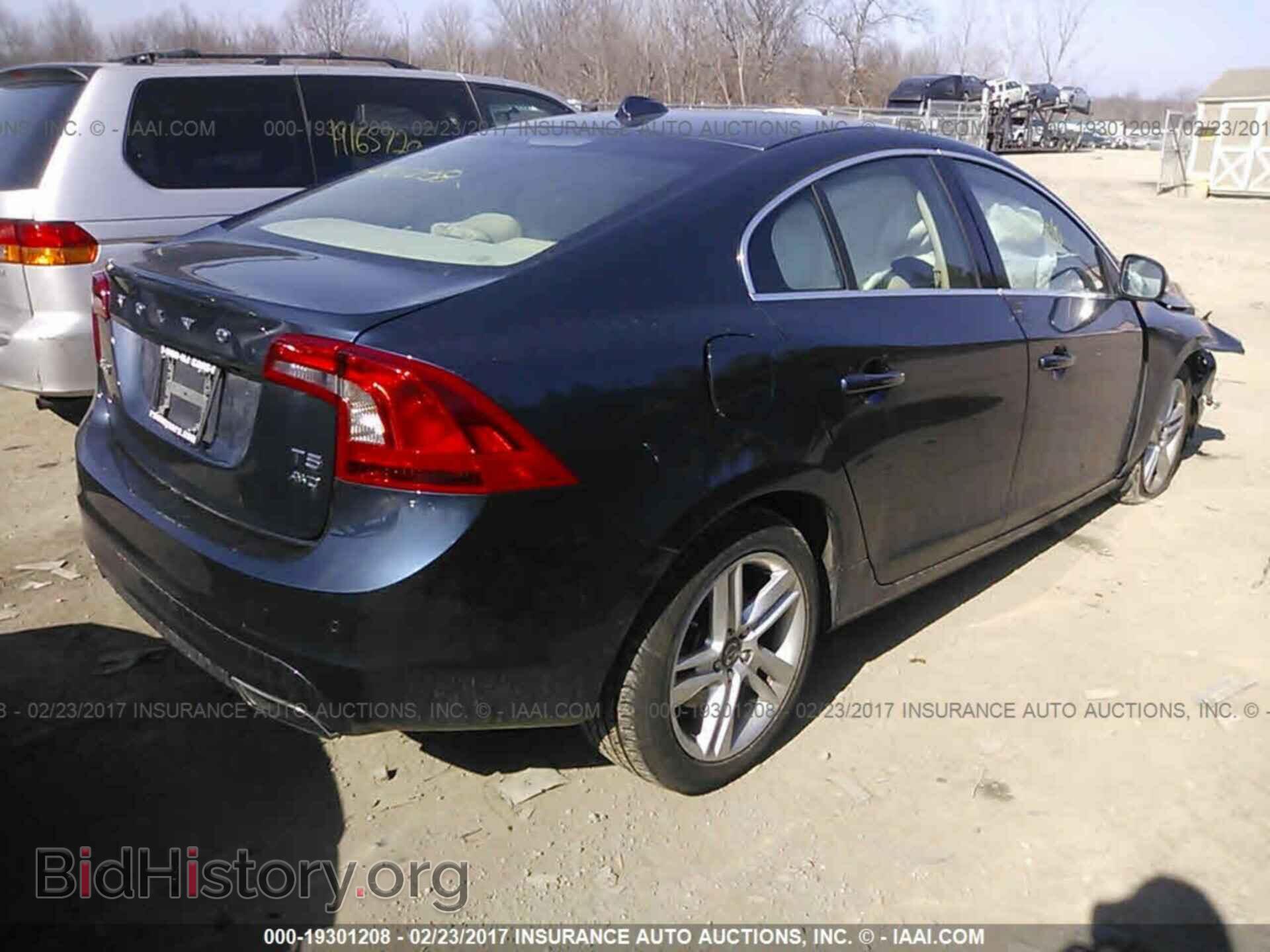 2015 Volvo S60 - VIN: YV1612TK9F1344584 - Фото 4