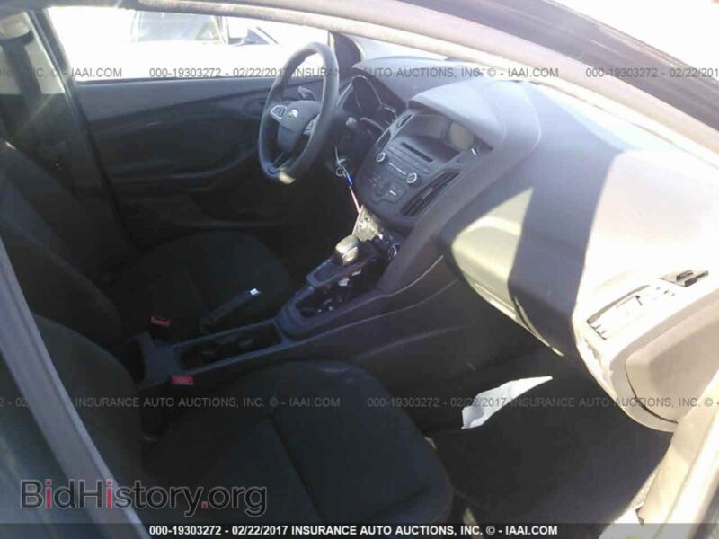 2016 Ford FOCUS (VIN 1FADP3E2XGL328680) — photo 5 of 10