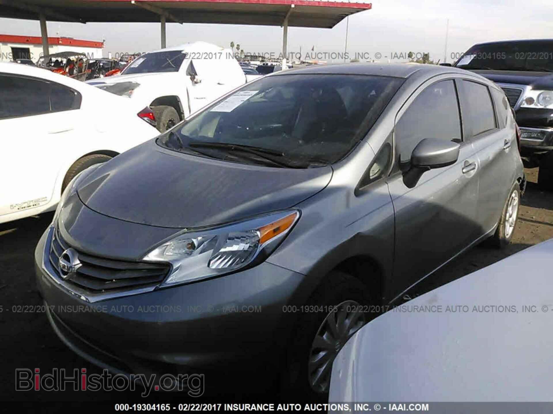 2015 Nissan Versa note - VIN: 3N1CE2CP9FL441885 - Photo 2