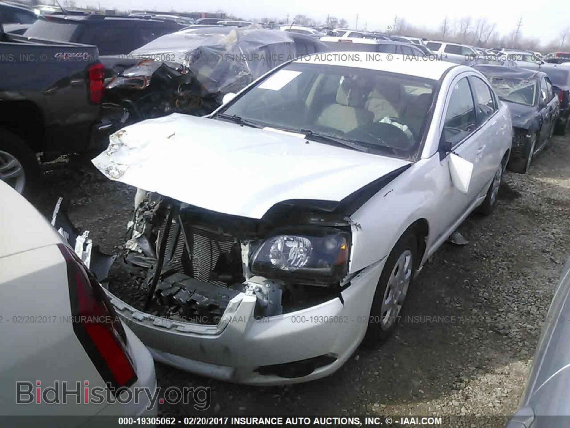 2011 Mitsubishi Galant - VIN: 4A32B3FF2BE014596 - Фото 2