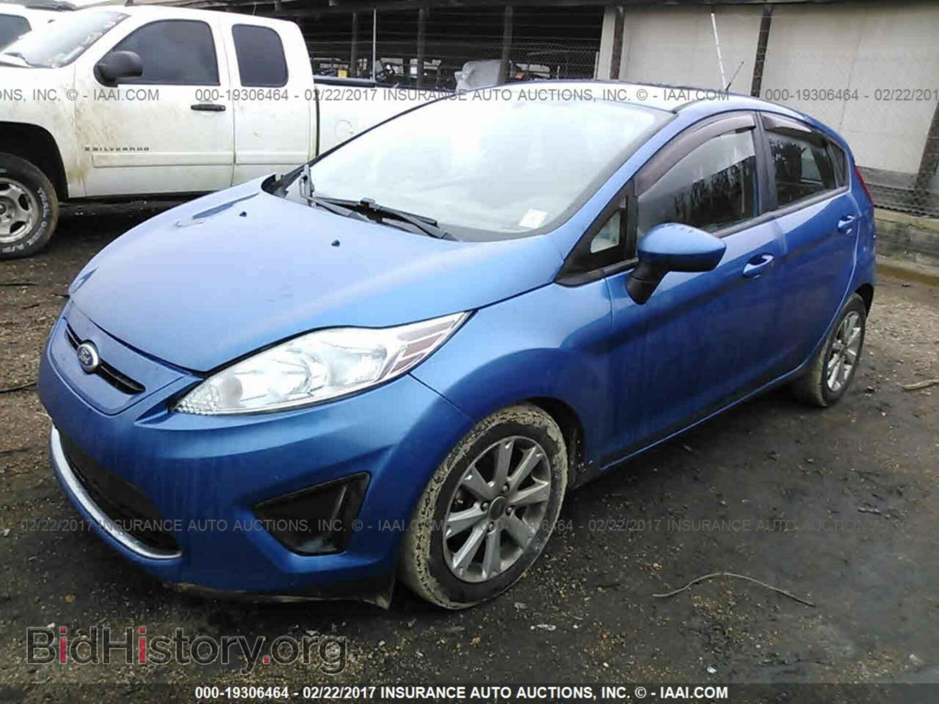 2011 Ford Fiesta - VIN: 3FADP4EJ7BM129008 - Фото 2