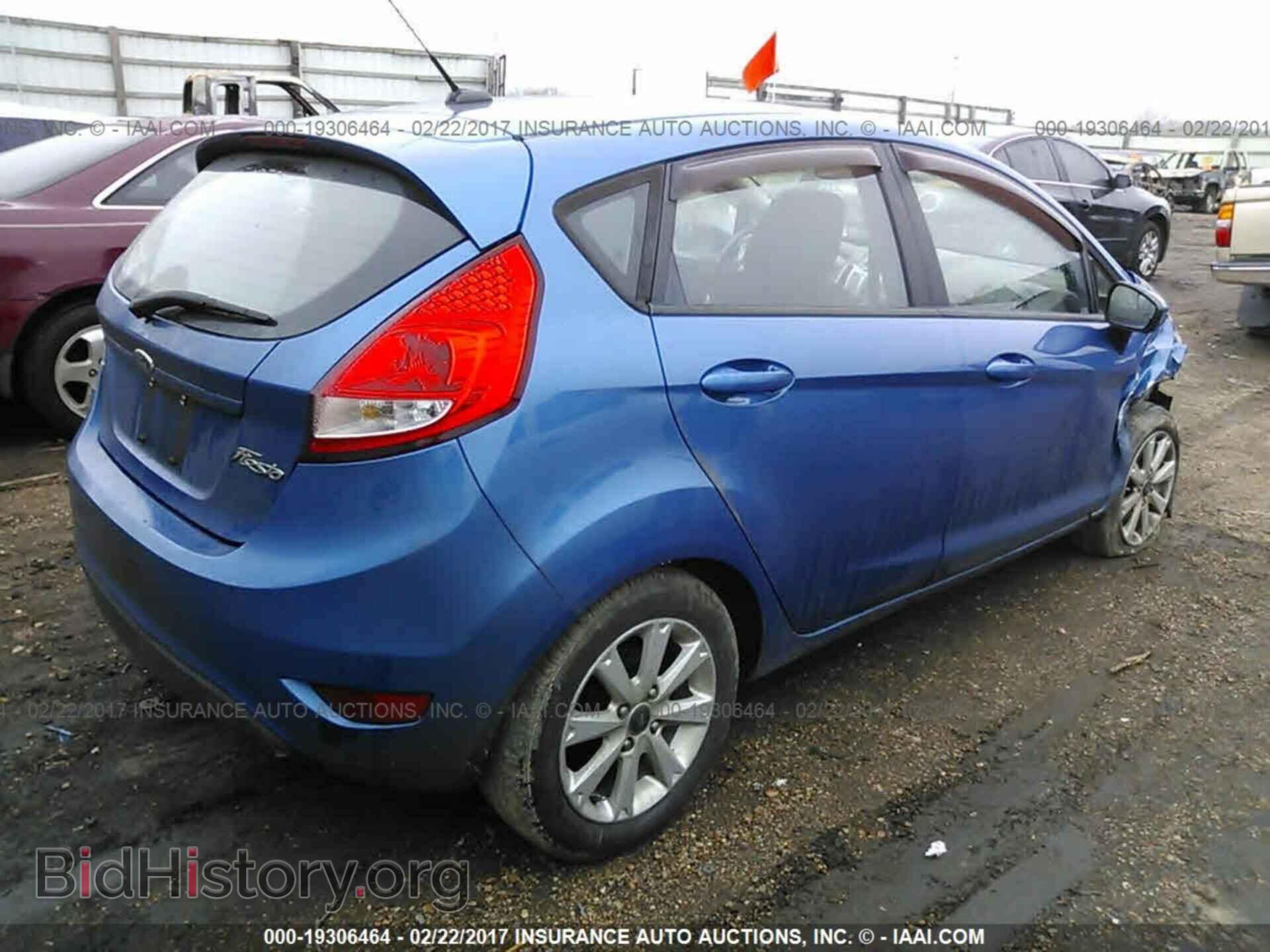2011 Ford Fiesta - VIN: 3FADP4EJ7BM129008 - Фото 4