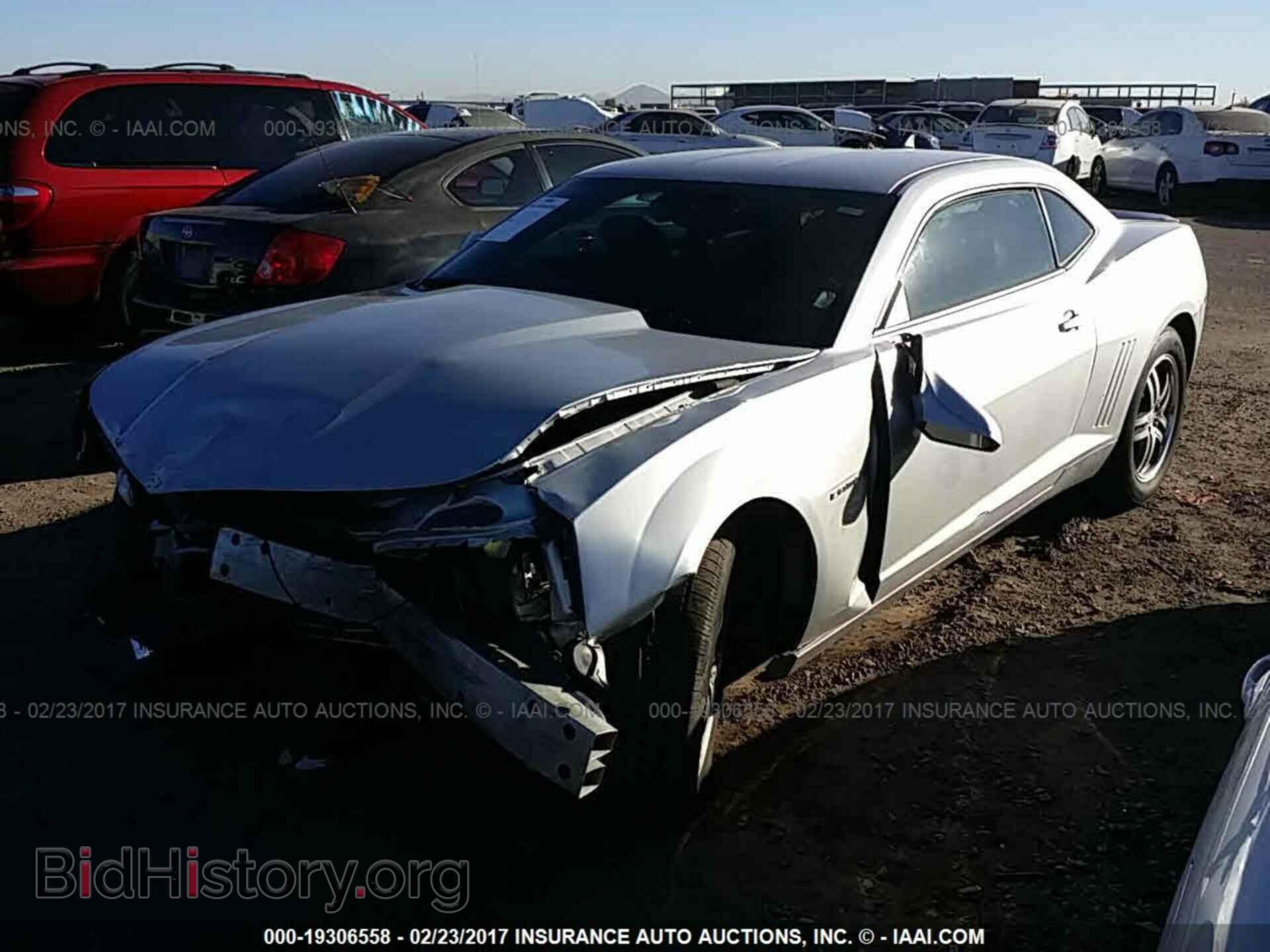 2013 Chevrolet Camaro - VIN: 2G1FE1E3XD9158306 - Фото 2