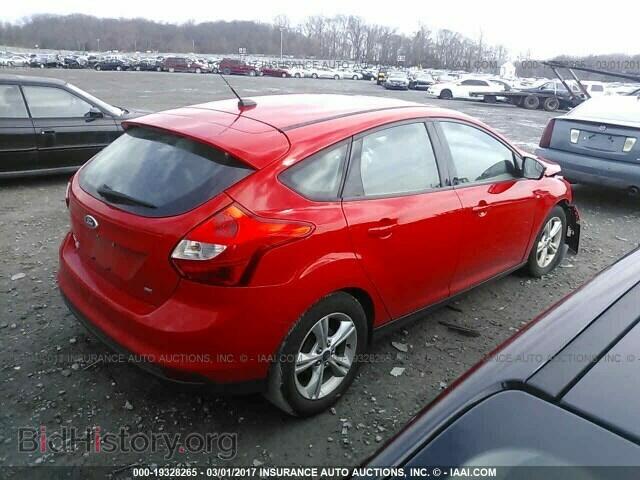 2014 Ford Focus - VIN: 1FADP3K28EL189375 - Photo 4